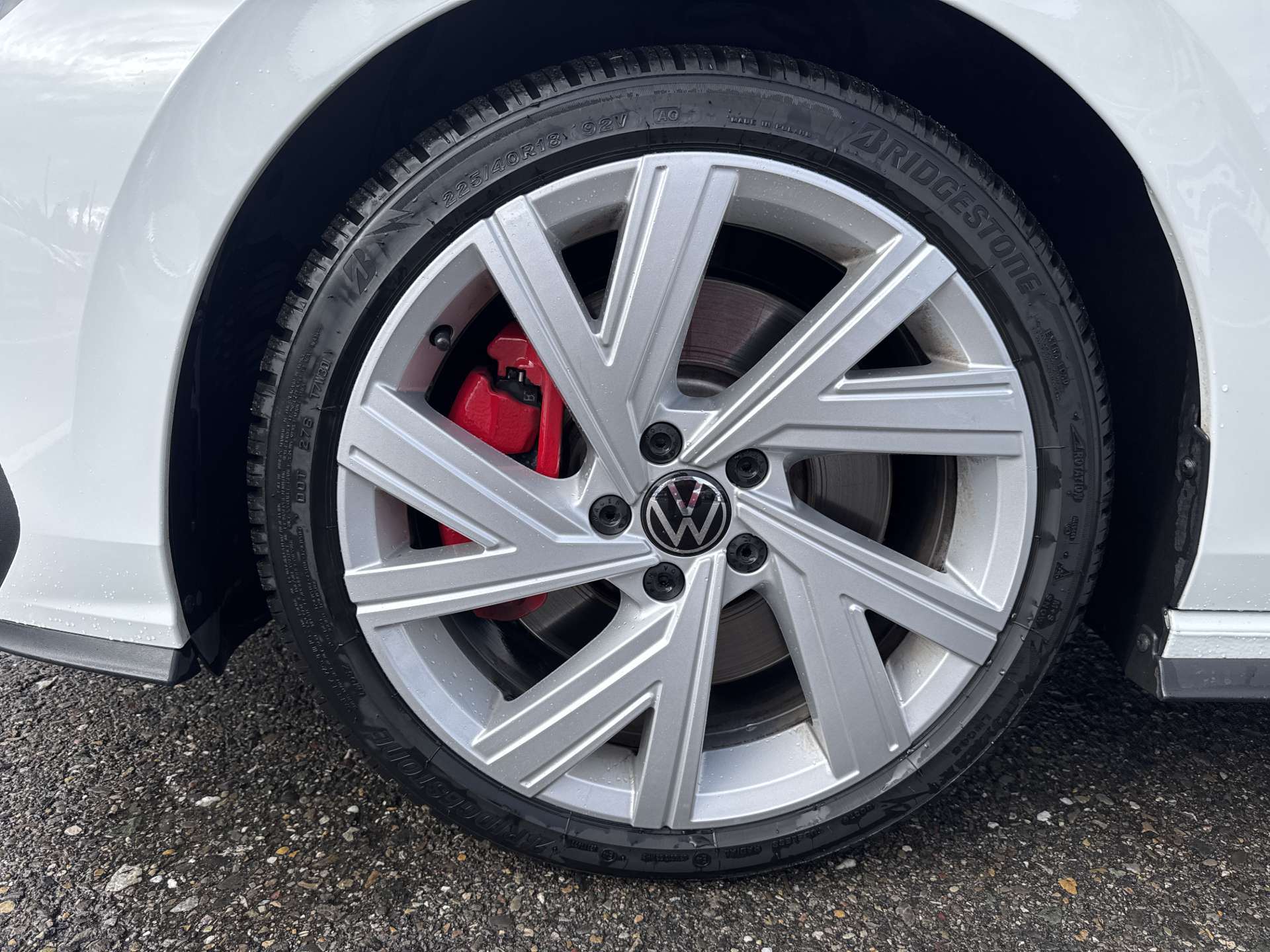VW Golf 2.0 TSi GTi 266PS DSG-Automat-image-8
