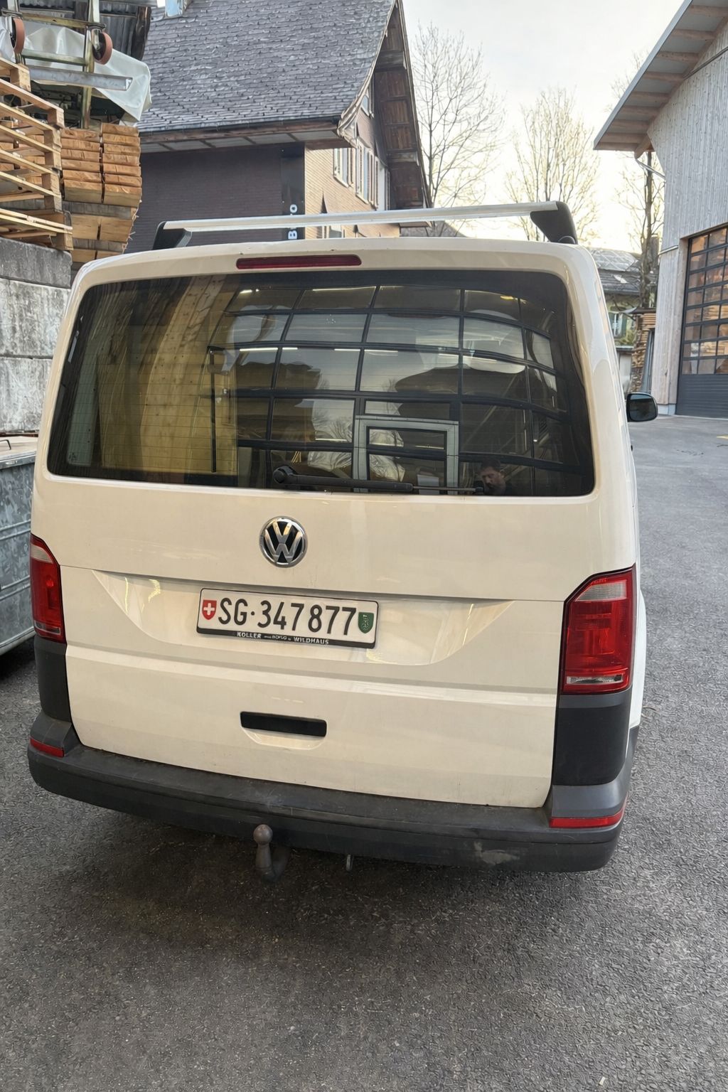 VW T6 2.0 TDI 4 Motion-image-3