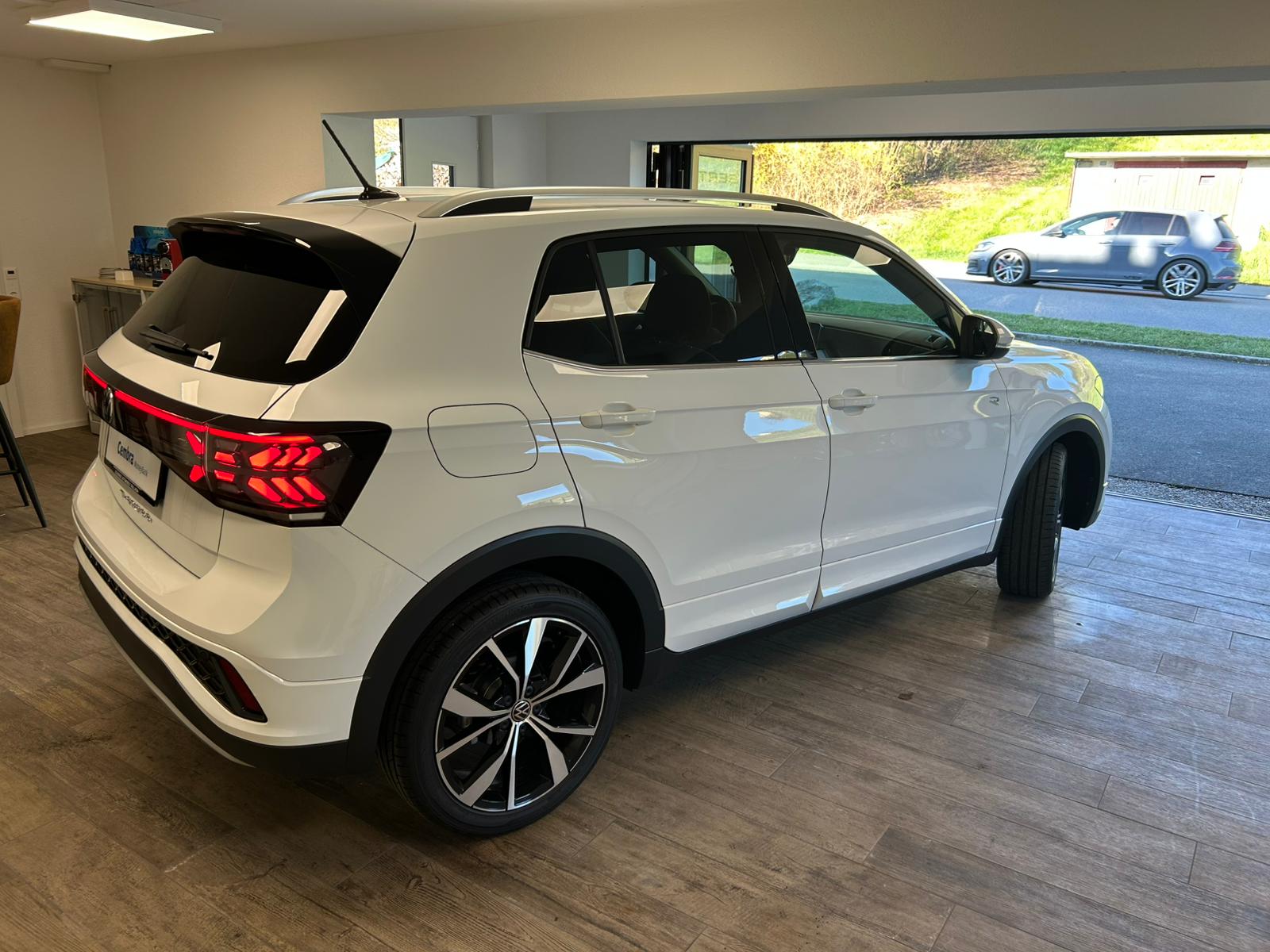 VW T-Cross 1.5 TSI R-Line DSG-image-3