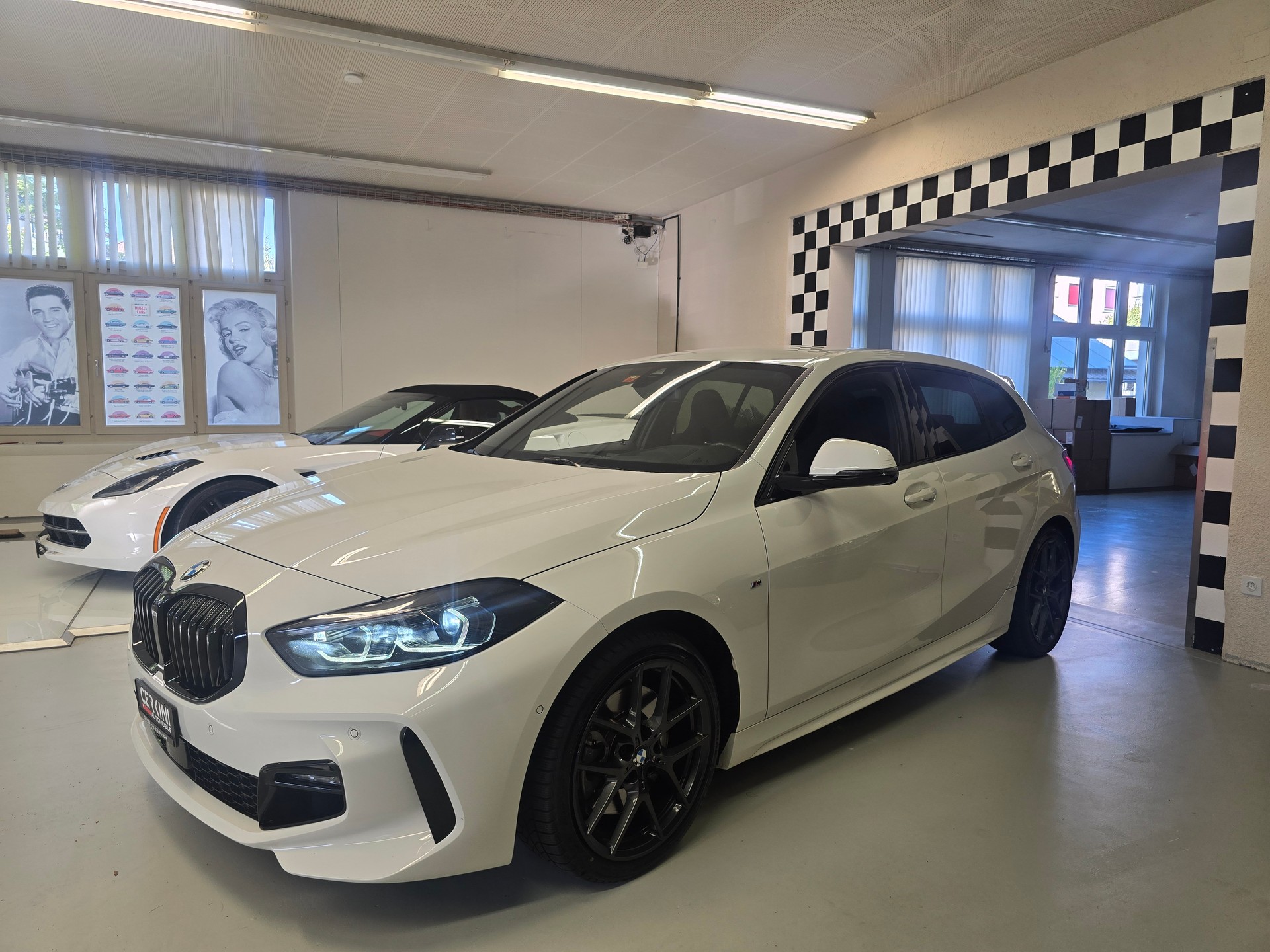 BMW 120d xDrive Steptronic M Sport-image-1