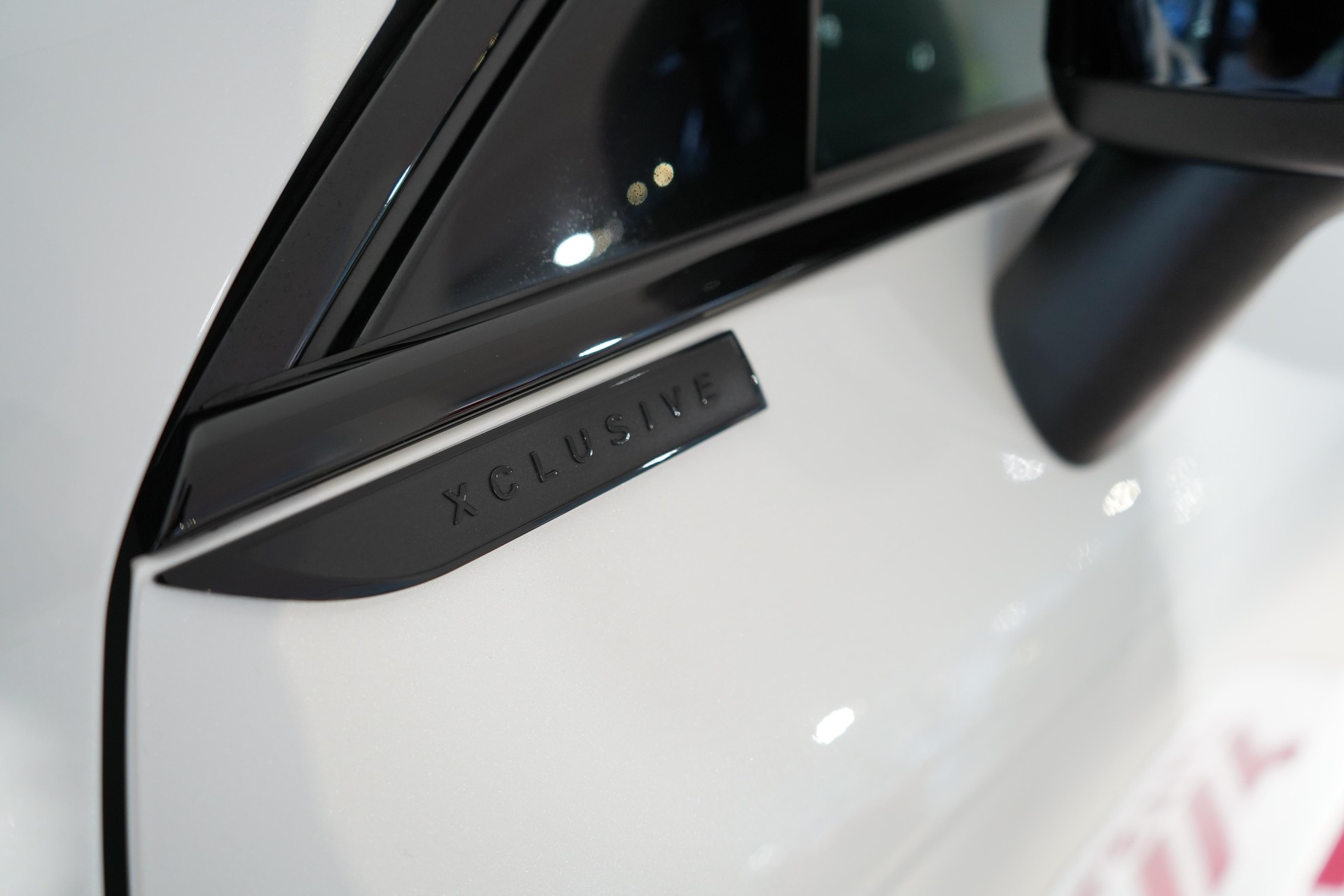VOLVO XC60 2.0 T8 TE XCLUSIVE Ultra Dark eAWD-image-19