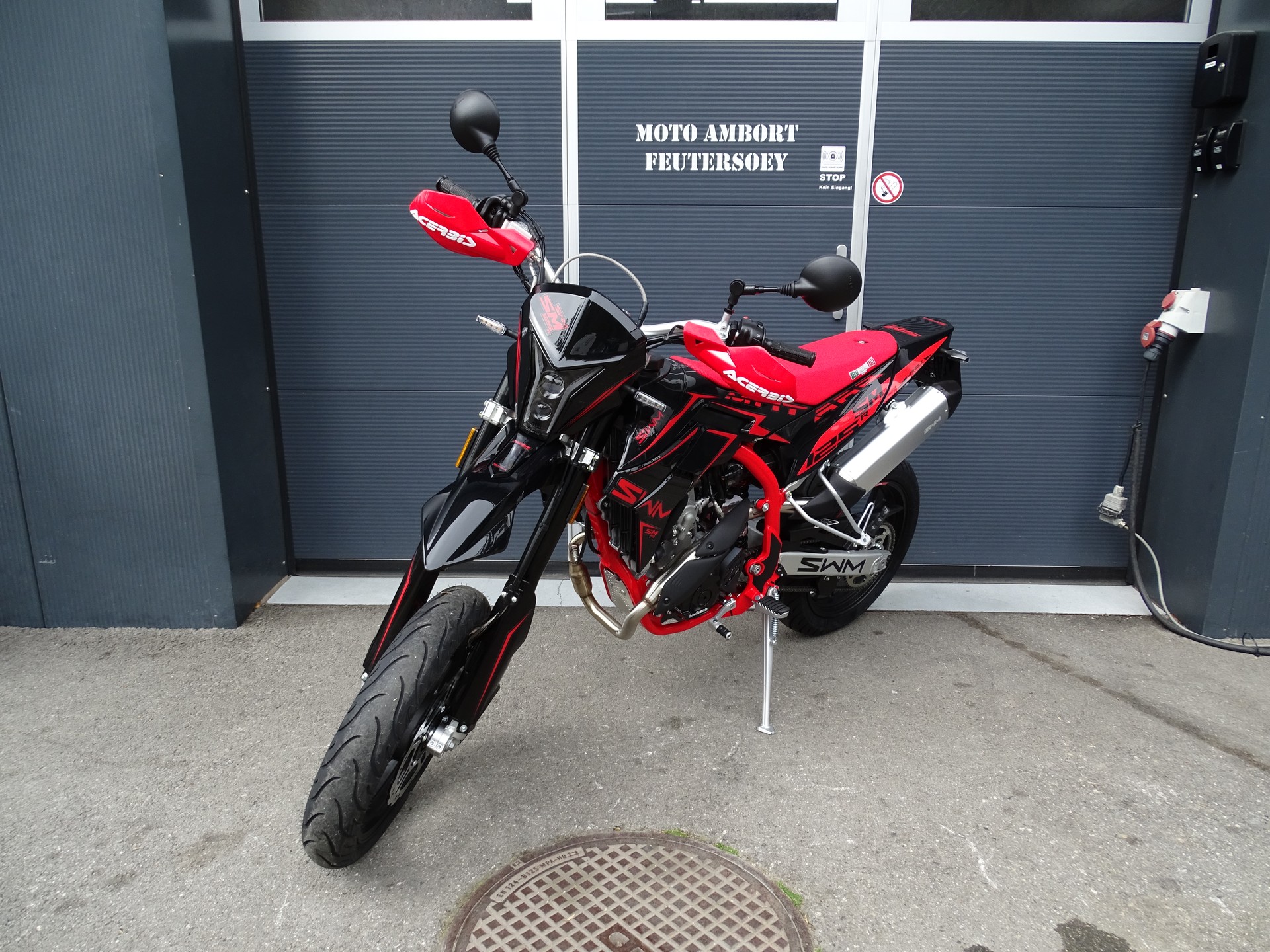 SWM 125 R Racing Edition-image-3