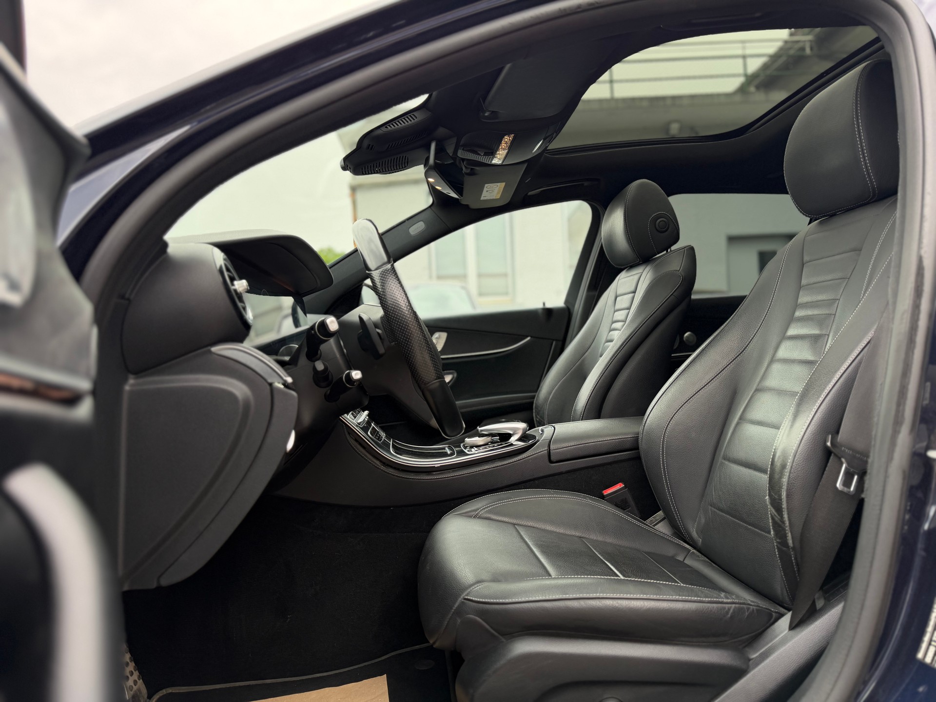 MERCEDES-BENZ E 220 d All-Terrain AHK 2.1T Avantgarde 4Matic 9G-Tronic-image-10