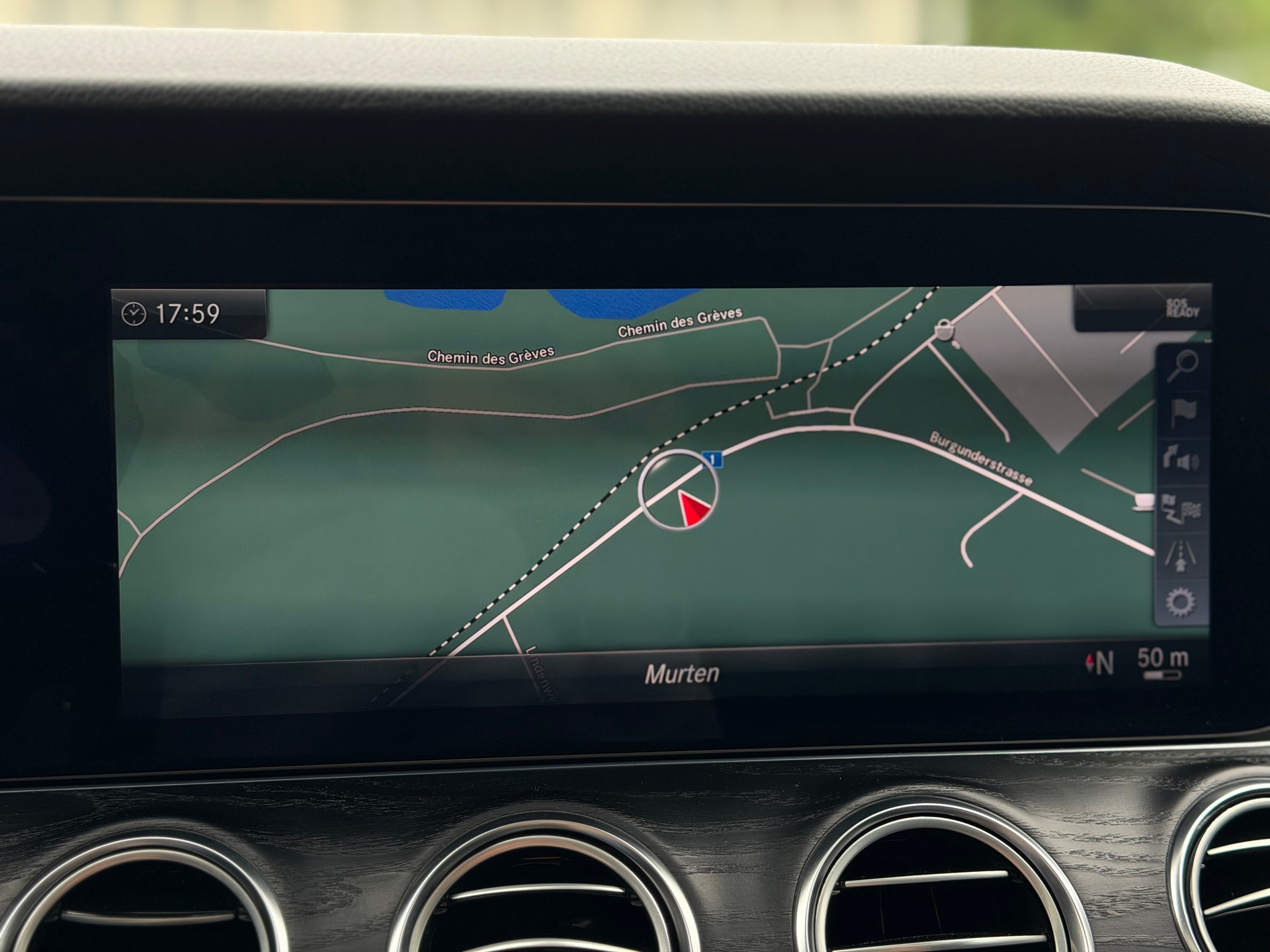 MERCEDES-BENZ E 220 d All-Terrain AHK 2.1T Avantgarde 4Matic 9G-Tronic-image-23