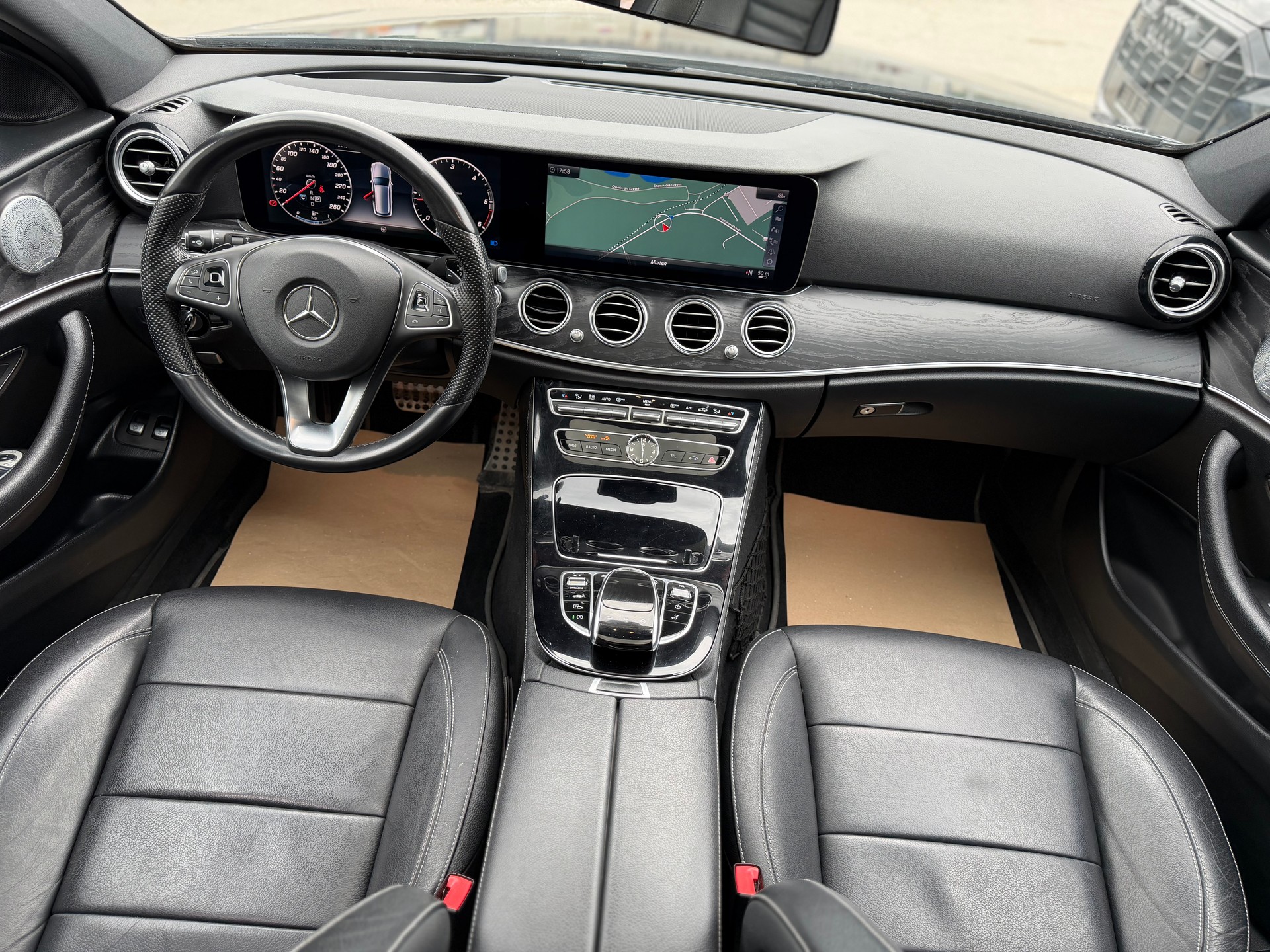 MERCEDES-BENZ E 220 d All-Terrain AHK 2.1T Avantgarde 4Matic 9G-Tronic-image-12