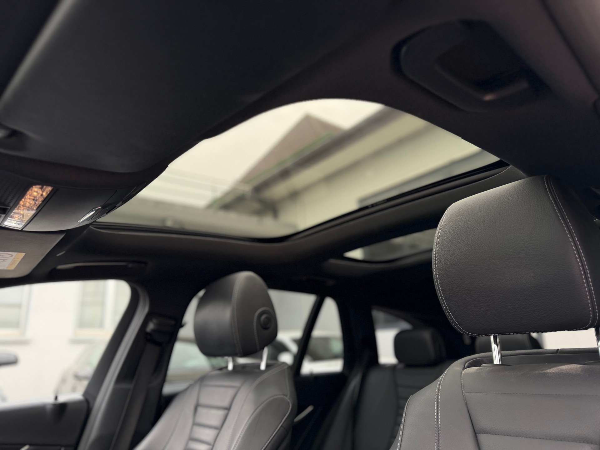 MERCEDES-BENZ E 220 d All-Terrain AHK 2.1T Avantgarde 4Matic 9G-Tronic-image-18
