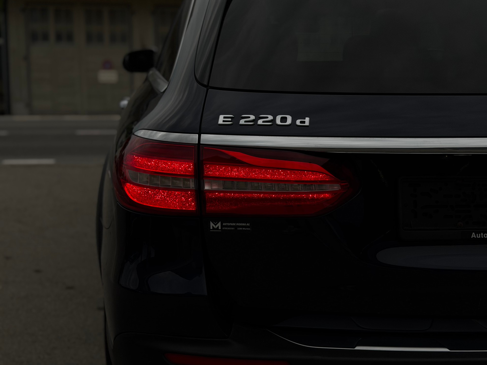 MERCEDES-BENZ E 220 d All-Terrain AHK 2.1T Avantgarde 4Matic 9G-Tronic-image-8