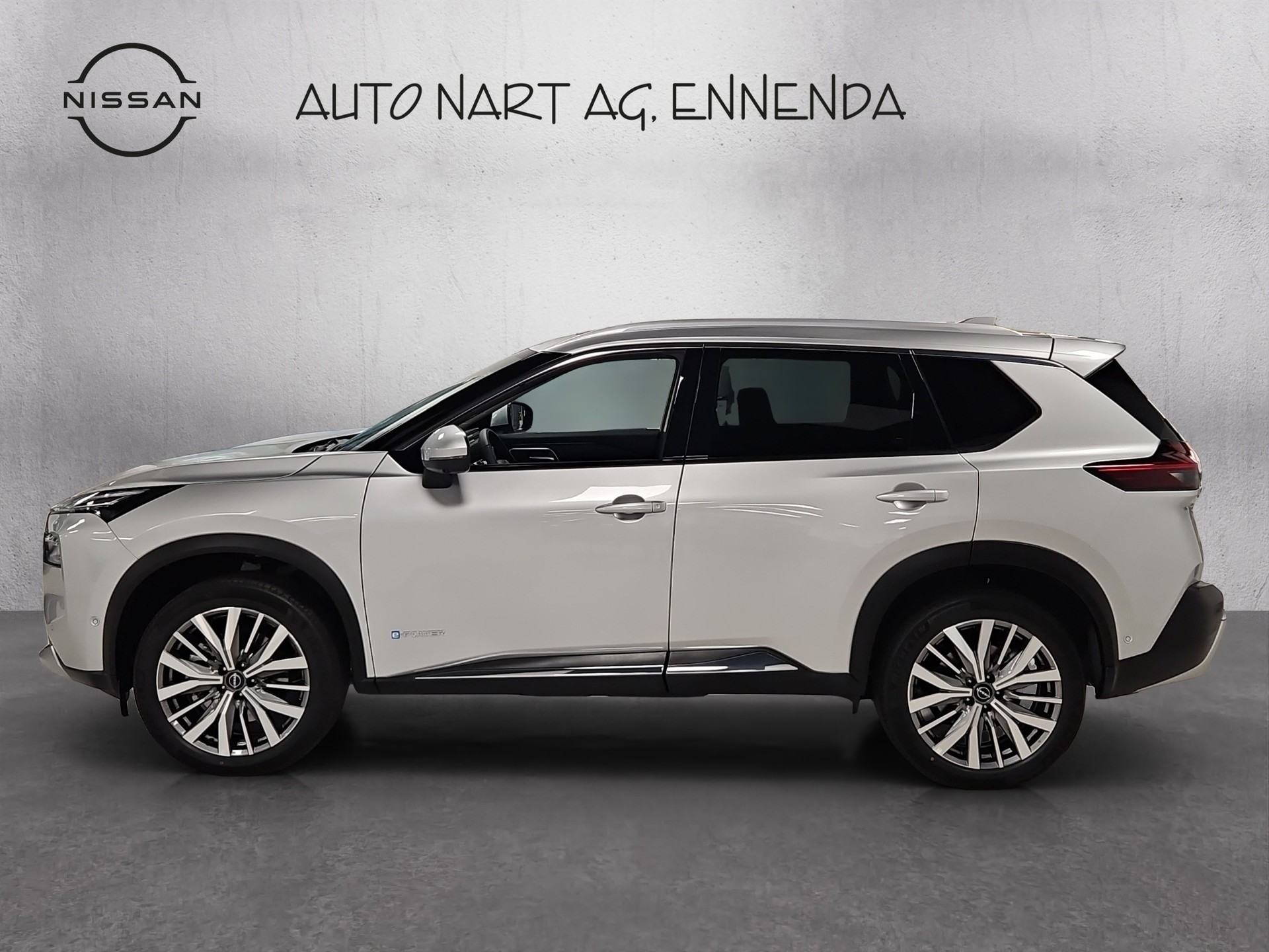 NISSAN X-Trail 1.5 e-Power Hybrid 4WD Tekna+-showroom-element-1