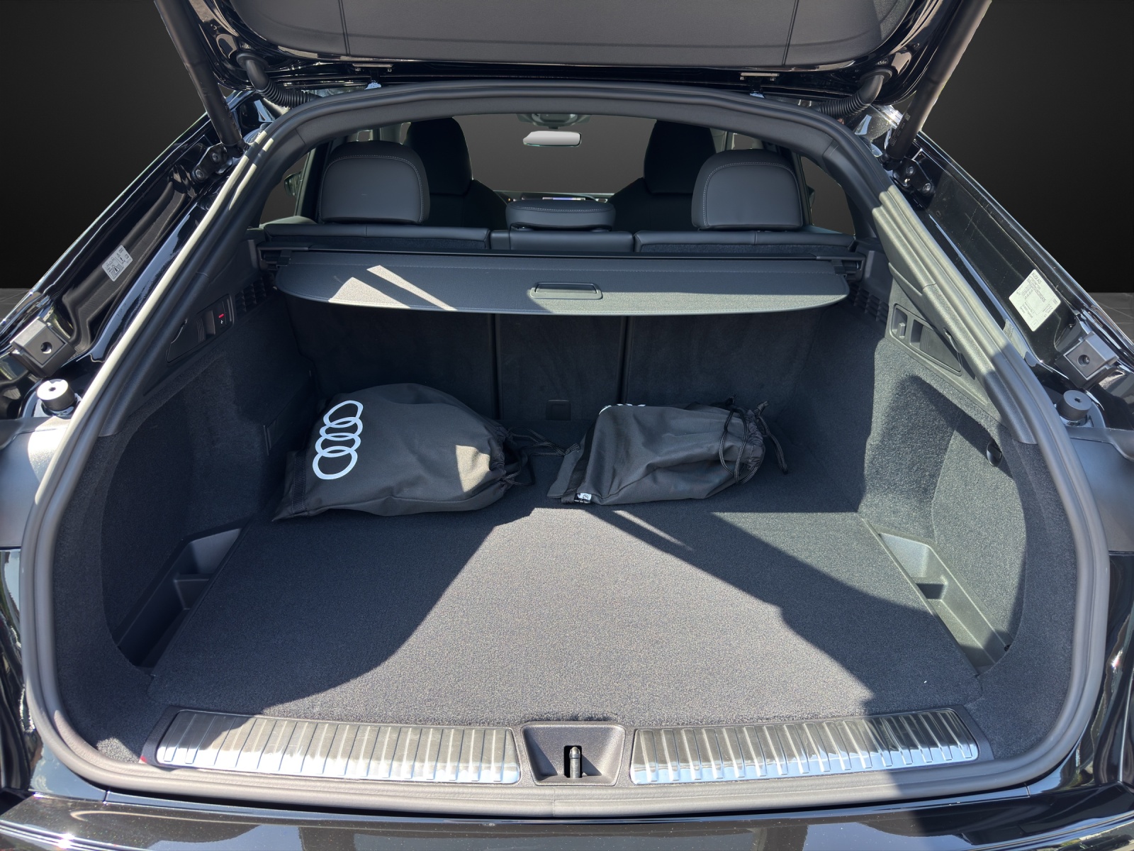 AUDI Q5 Sportback e-hybrid quattro 270 kW S-tronic-image-12