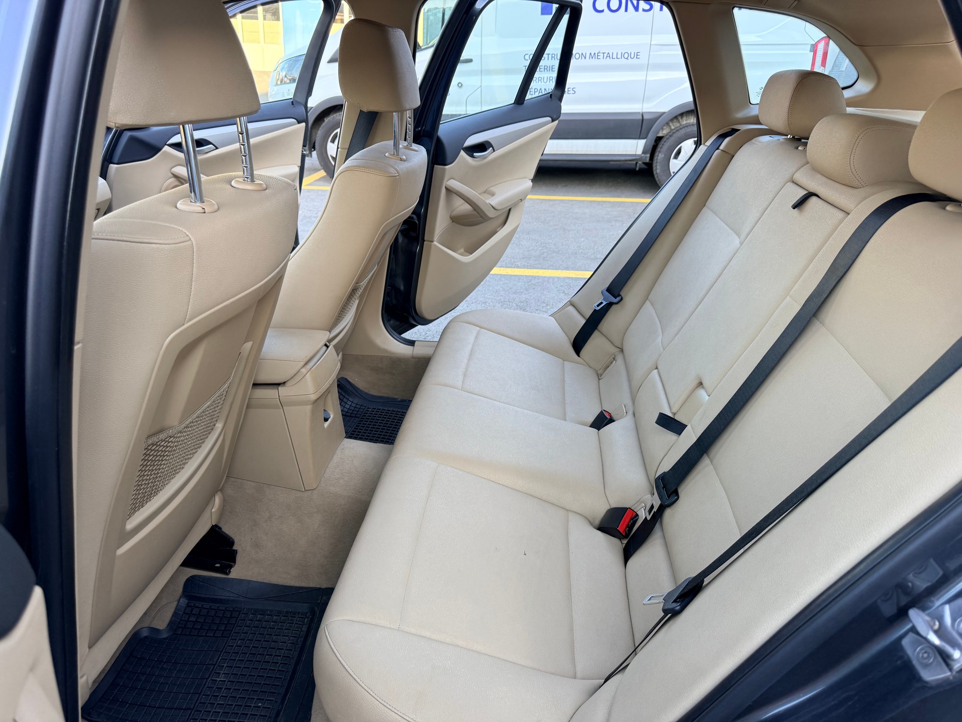 BMW X1 xDrive 20d Sport Line Steptronic-image-10