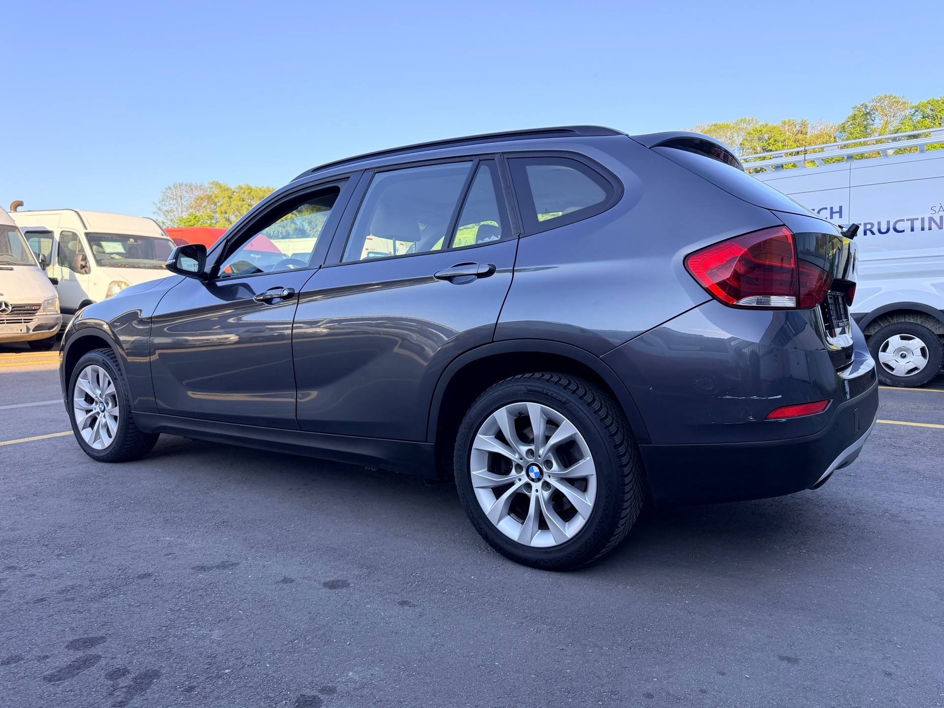 BMW X1 xDrive 20d Sport Line Steptronic-image-14
