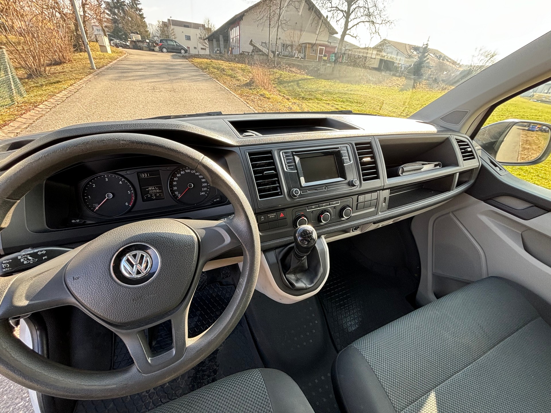 VW T6.1 2.0 TDI 4Motion-image-9