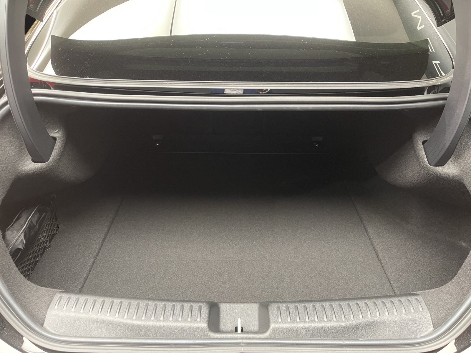 MERCEDES-BENZ CLA 250+ with EQ Technology-image-11