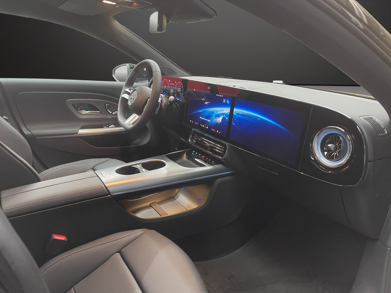 MERCEDES-BENZ CLA 250+ with EQ Technology-image-8
