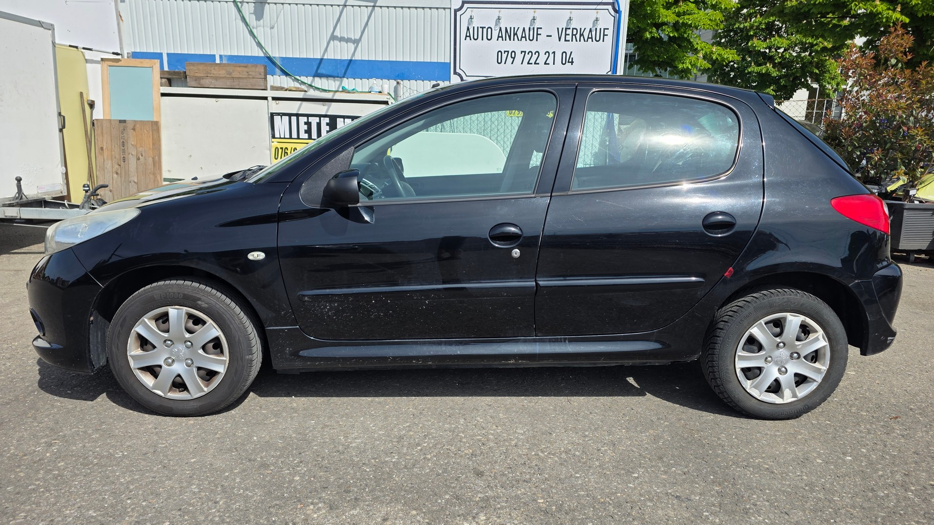 PEUGEOT 206+ 1.4 Trendy-image-6