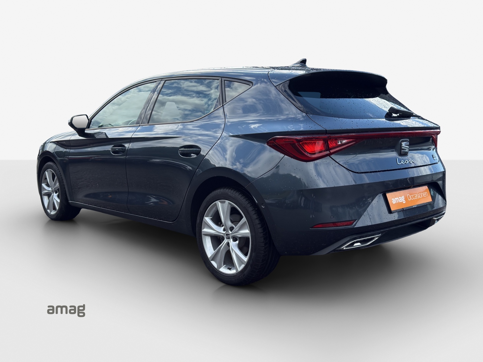 SEAT Leon 1.5 eHybrid pHEV DSG FR-image-2