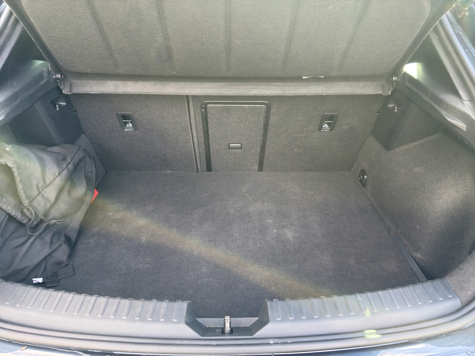 SEAT Leon 1.5 eHybrid pHEV DSG FR-image-12