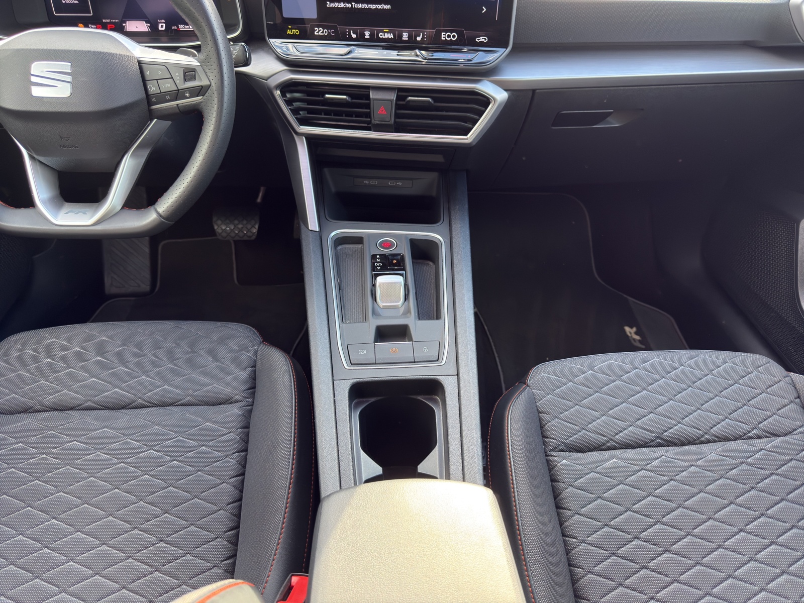 SEAT Leon 1.5 eHybrid pHEV DSG FR-image-10