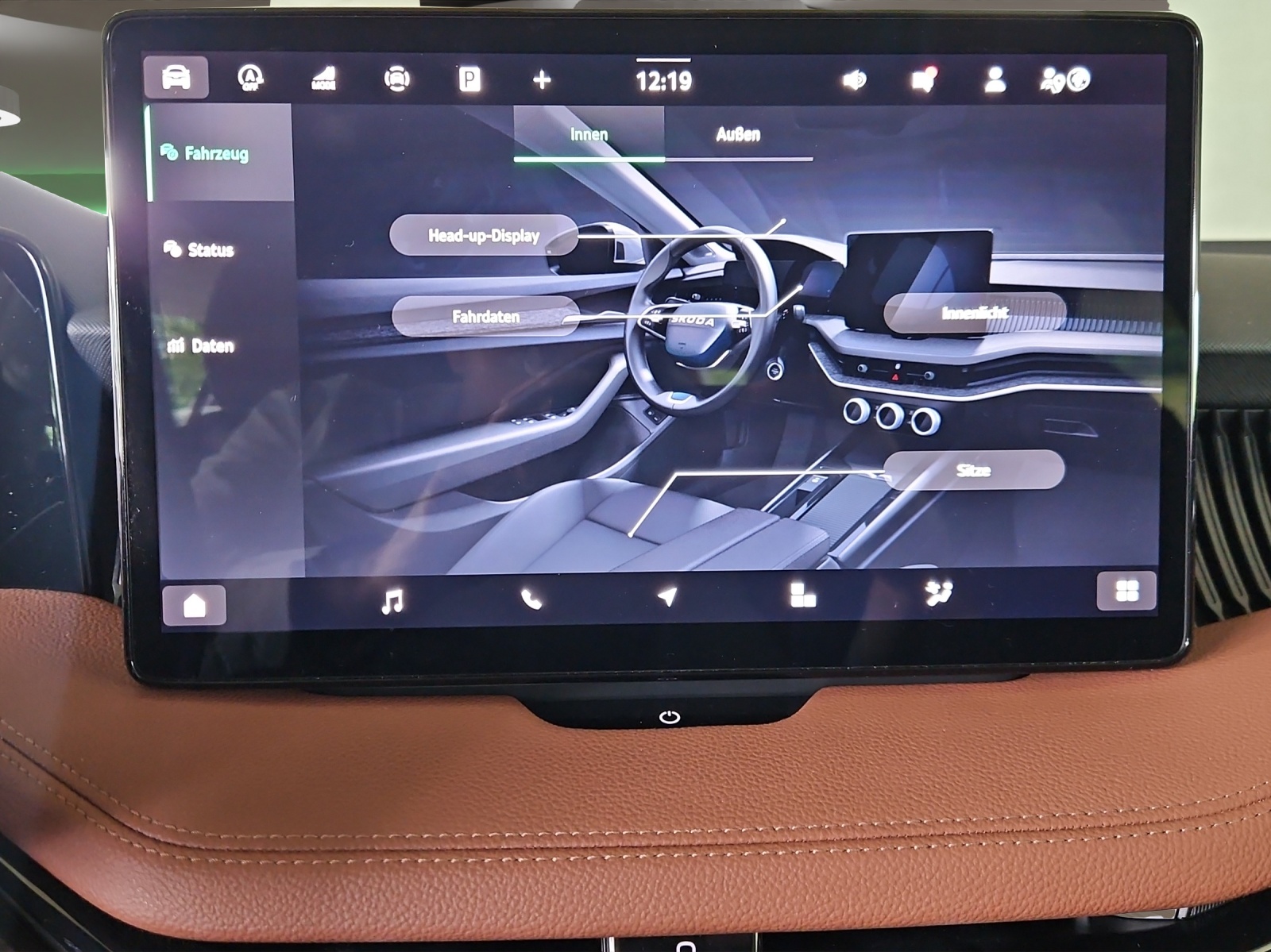 SKODA Superb Combi 2.0 TDi L&K 4x4 DSG-image-17