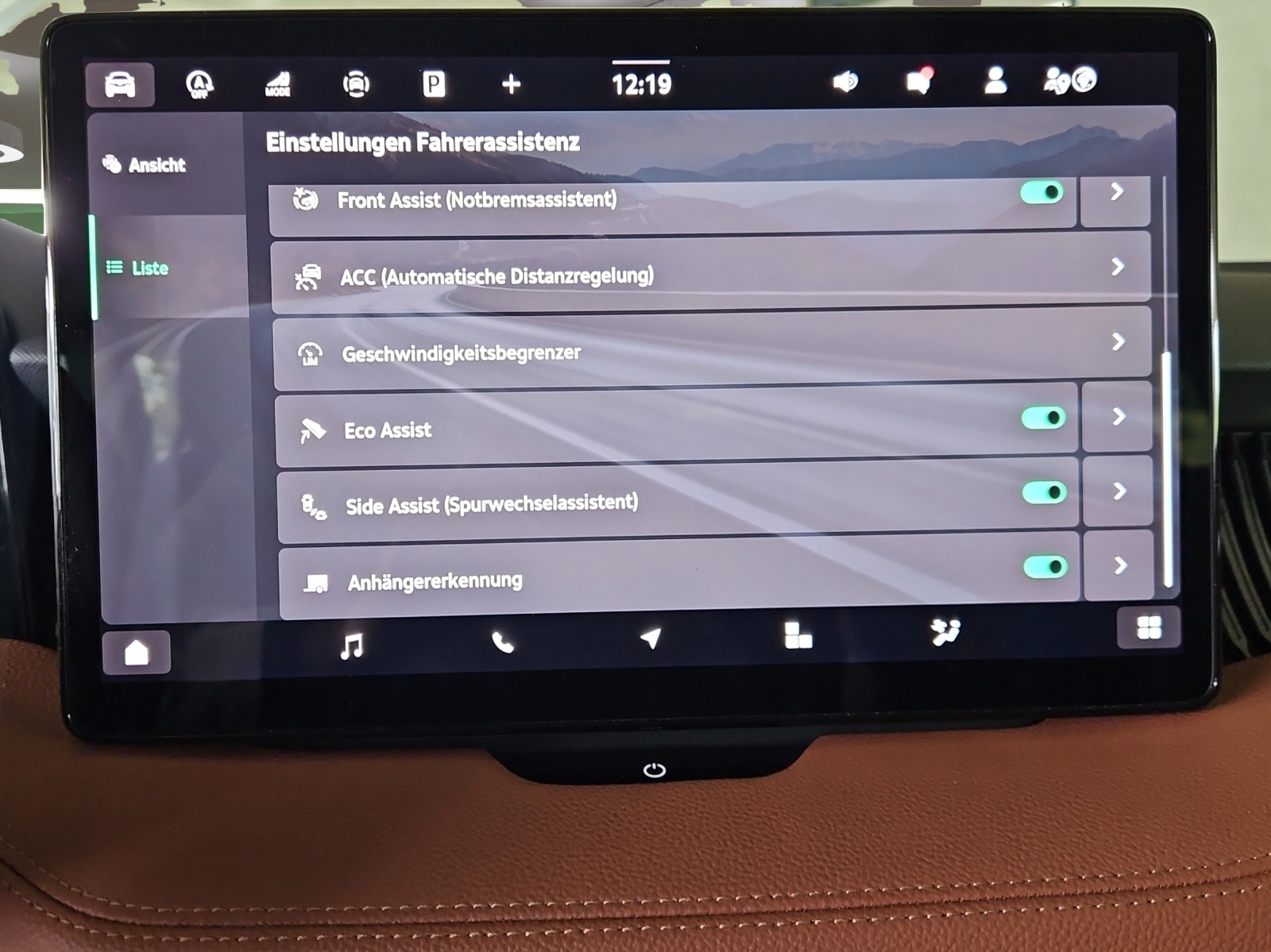 SKODA Superb Combi 2.0 TDi L&K 4x4 DSG-image-15