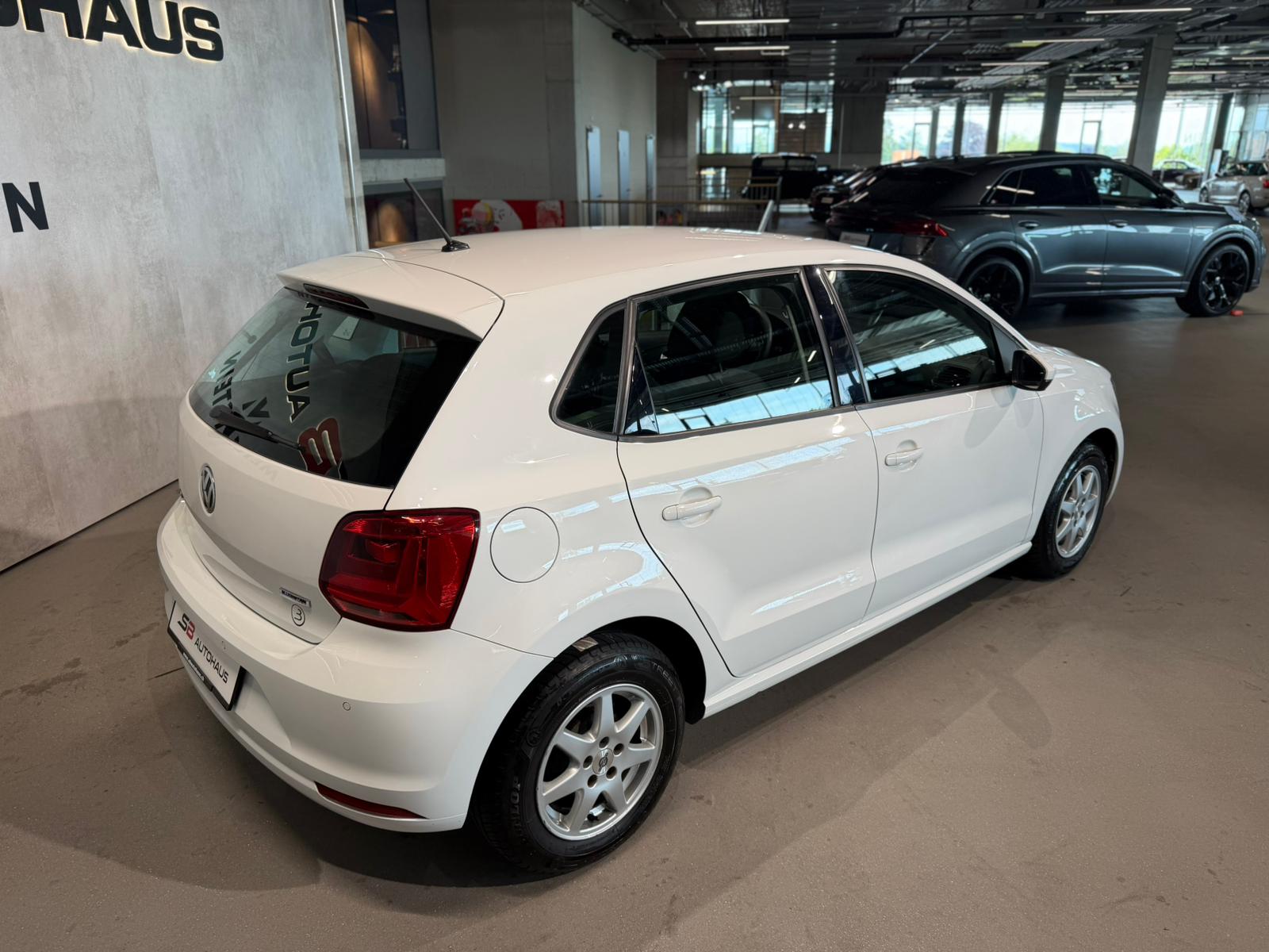 VW Polo 1.0 BMT Trendline-image-5