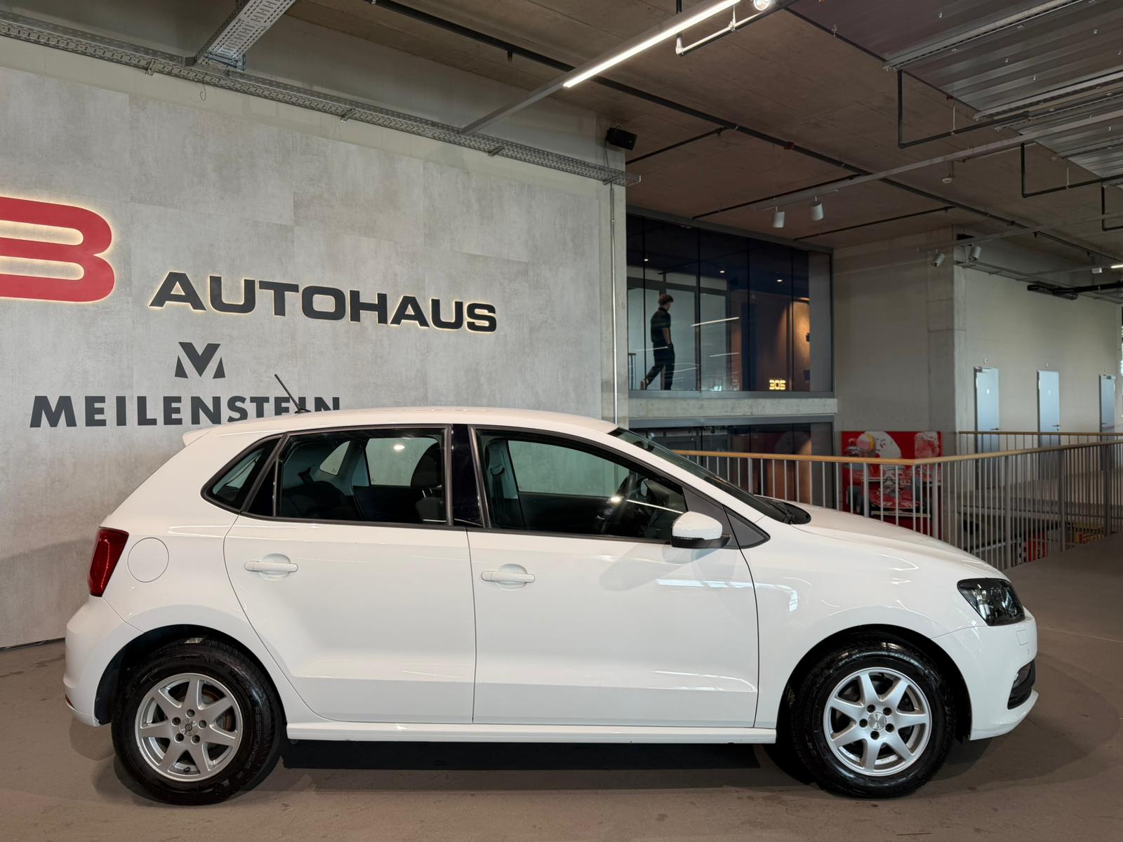 VW Polo 1.0 BMT Trendline-image-4