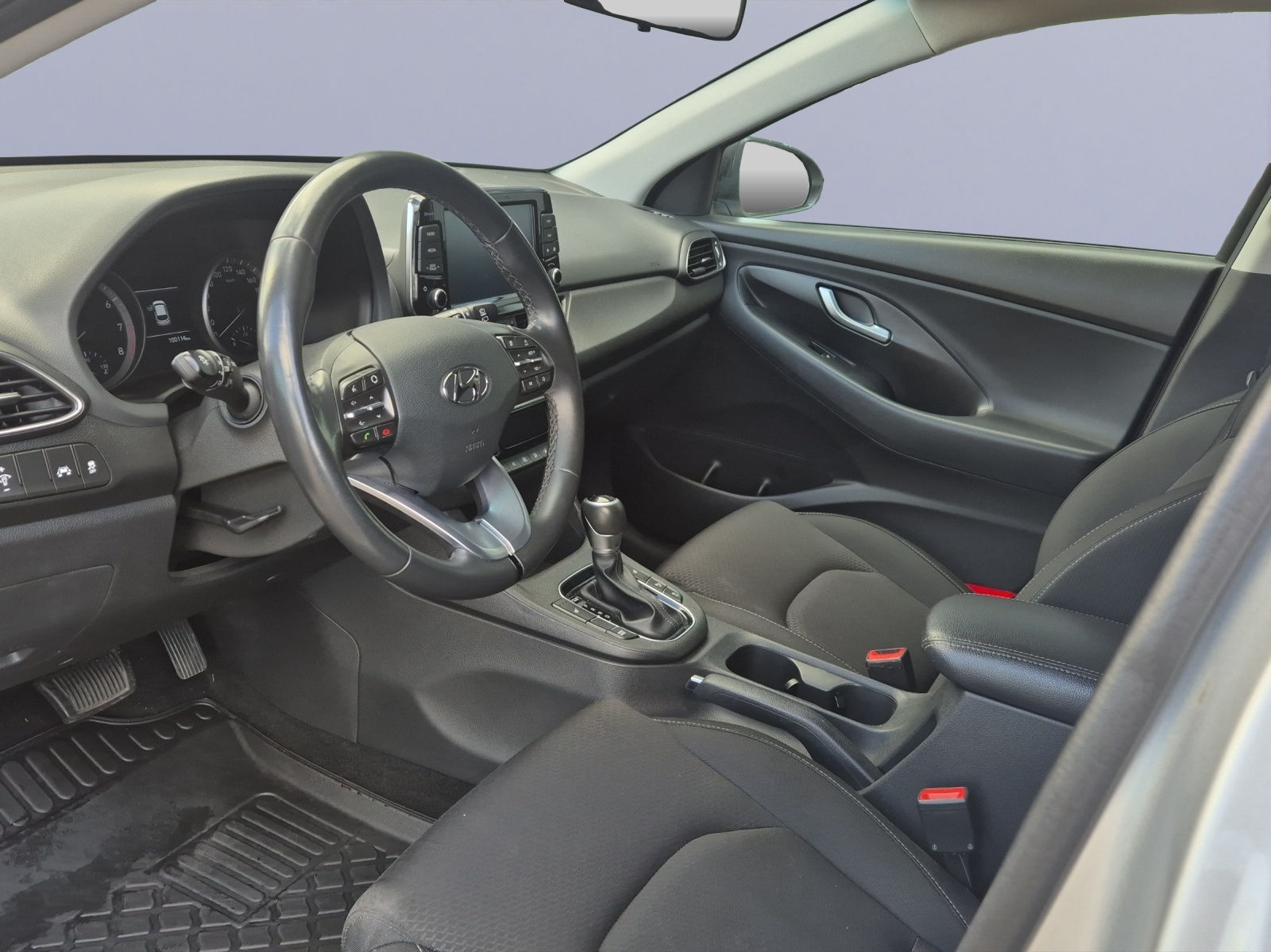 HYUNDAI i30 1.4 T-GDI Amplia DCT-image-10