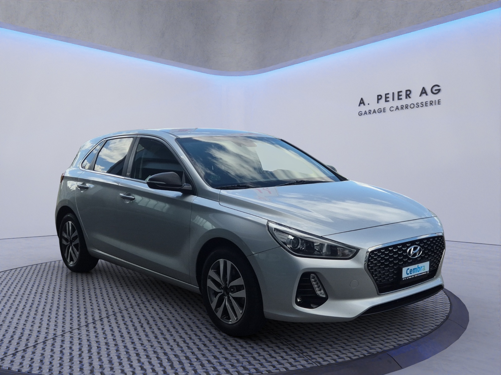 HYUNDAI i30 1.4 T-GDI Amplia DCT-showroom-element-1
