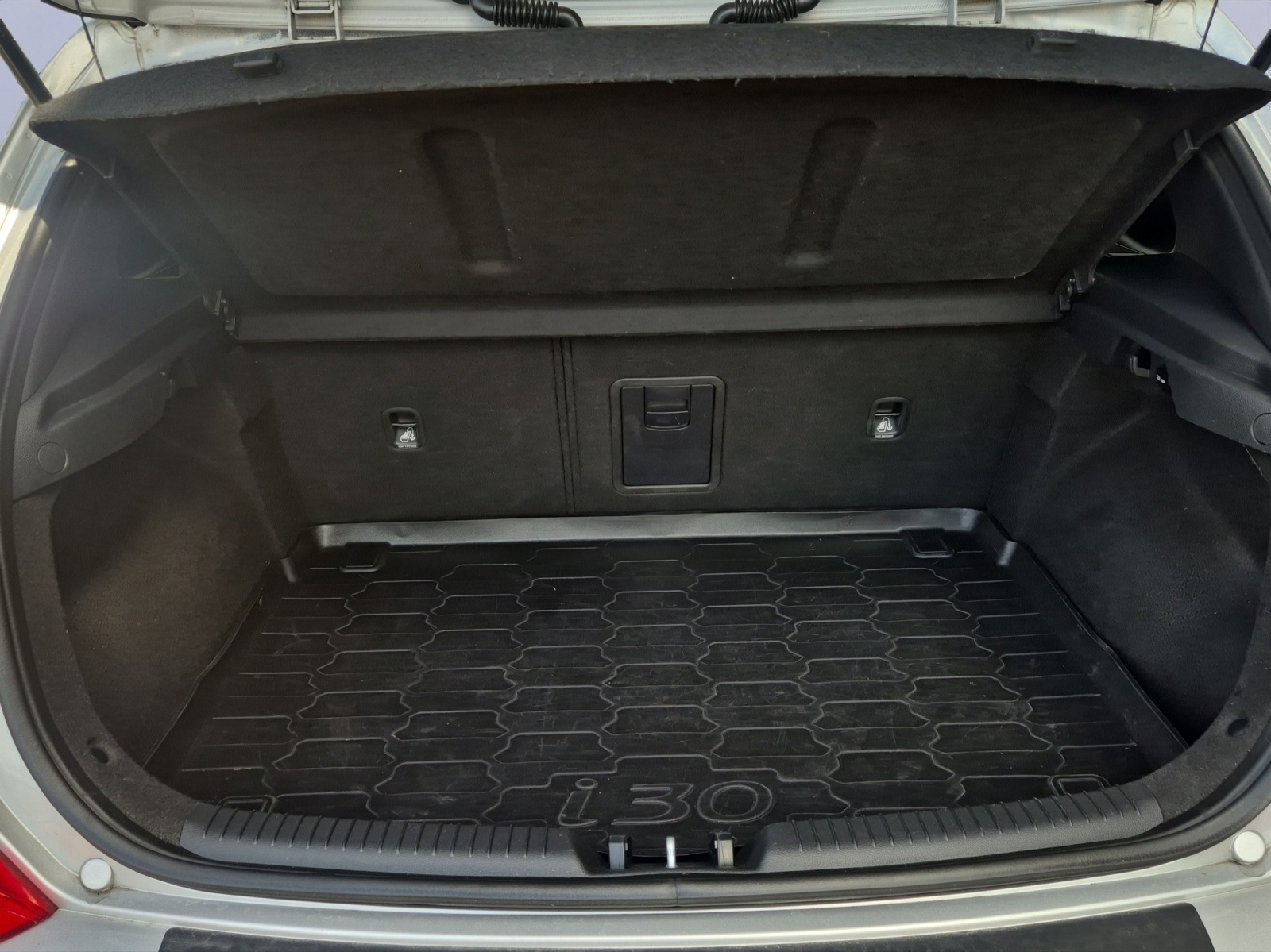 HYUNDAI i30 1.4 T-GDI Amplia DCT-image-14