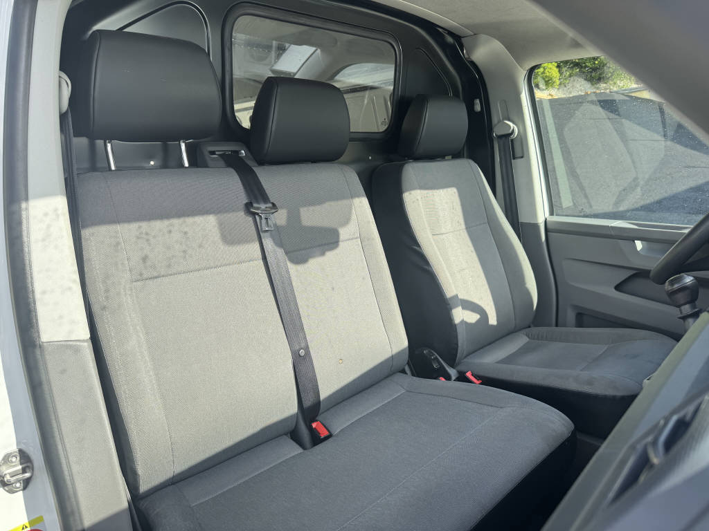 VW T6.1 fourg. 3000 2.0 TDI 150 4motion-image-9