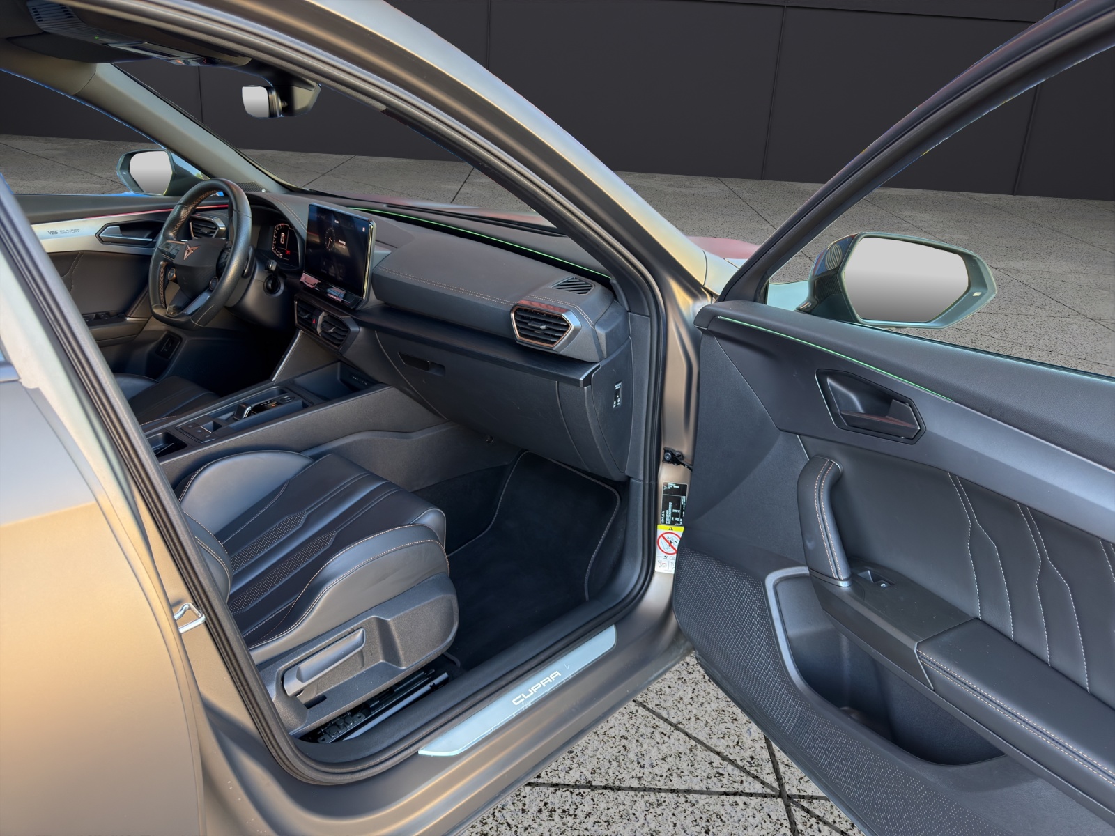 CUPRA Formentor 2.5TSI VZ5 4Drive DSG Century 210/222-image-9