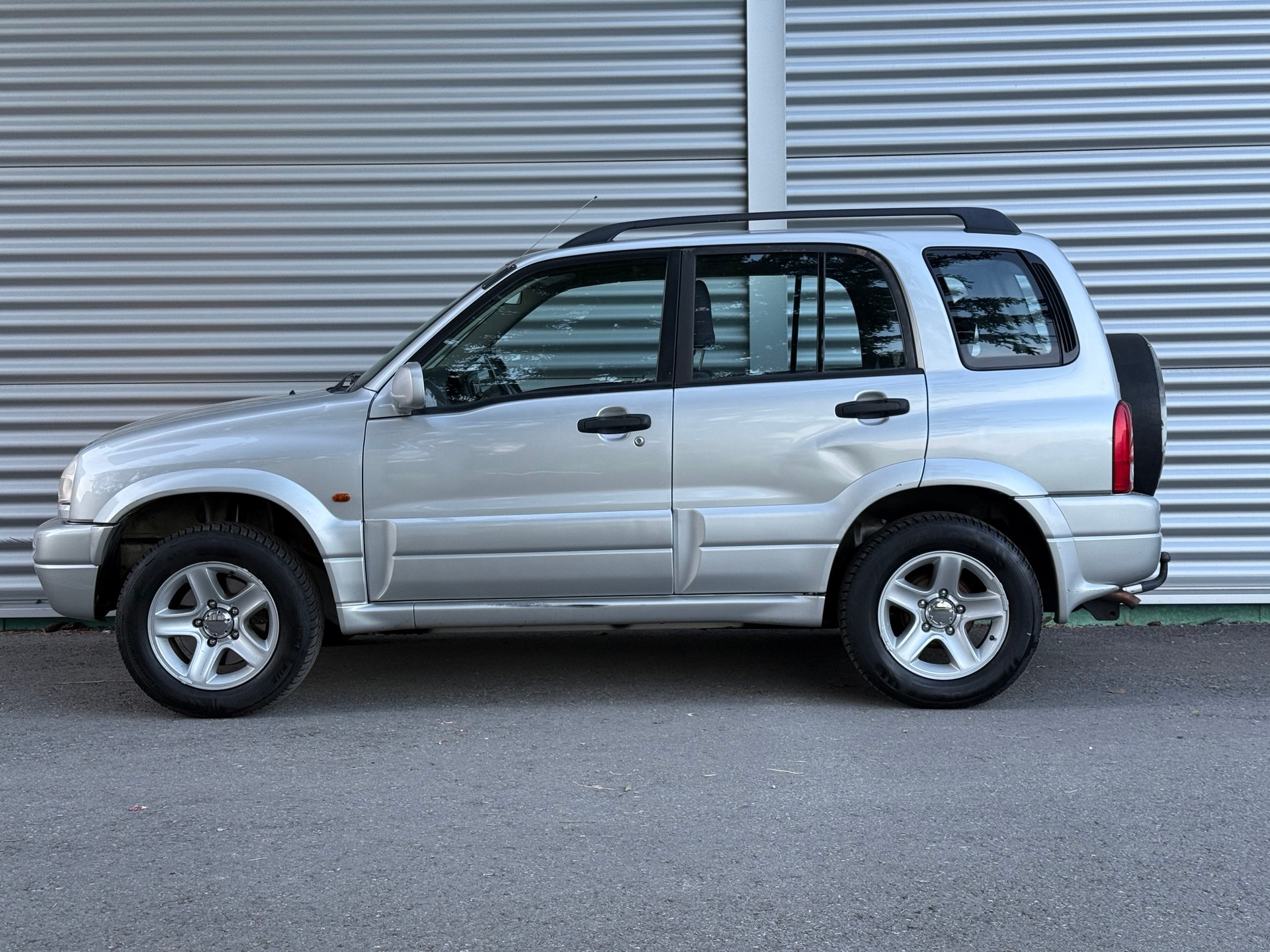 SUZUKI Grand Vitara 2.0 16V Top-image-1