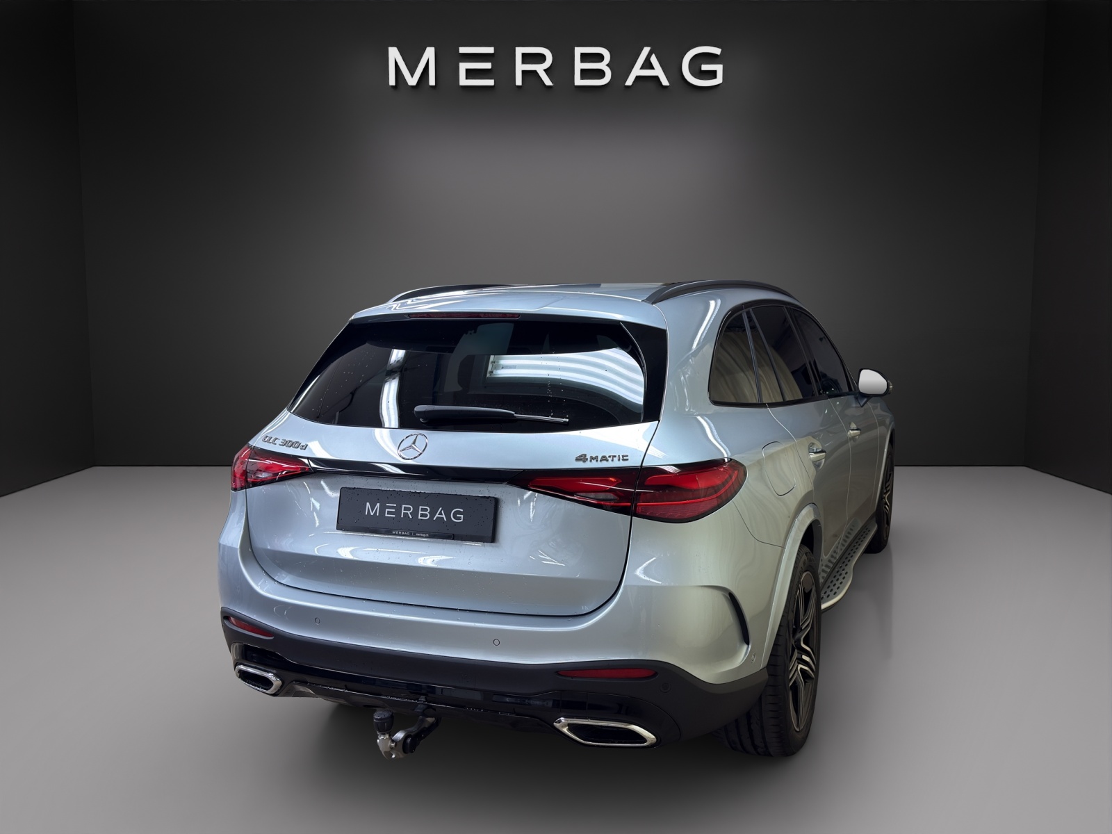 MERCEDES-BENZ GLC 300 d 4Matic 9G-Tronic-image-4