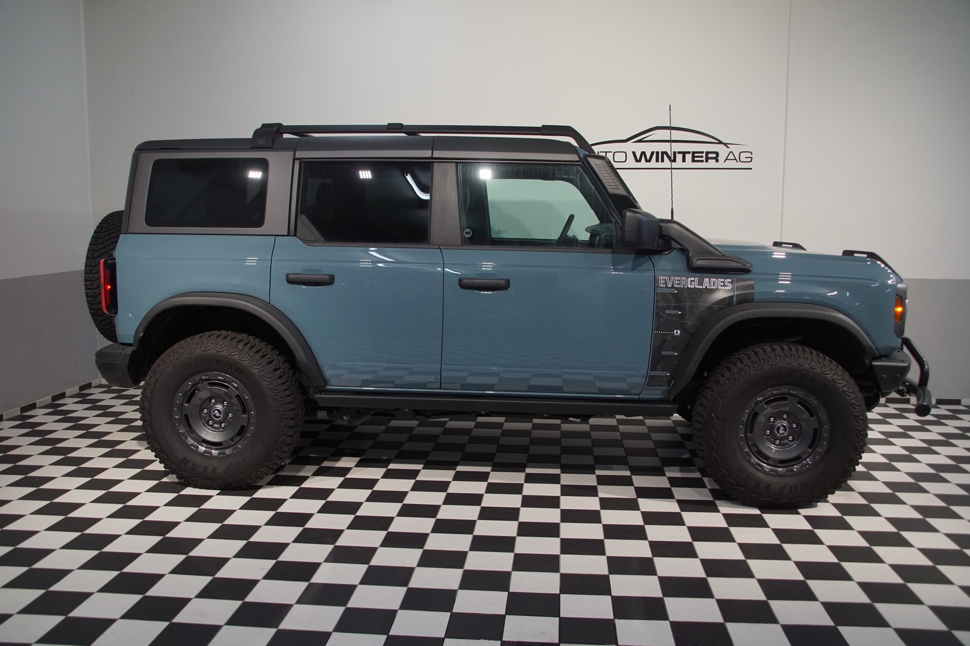 FORD Bronco 2.3 Everglades-image-5