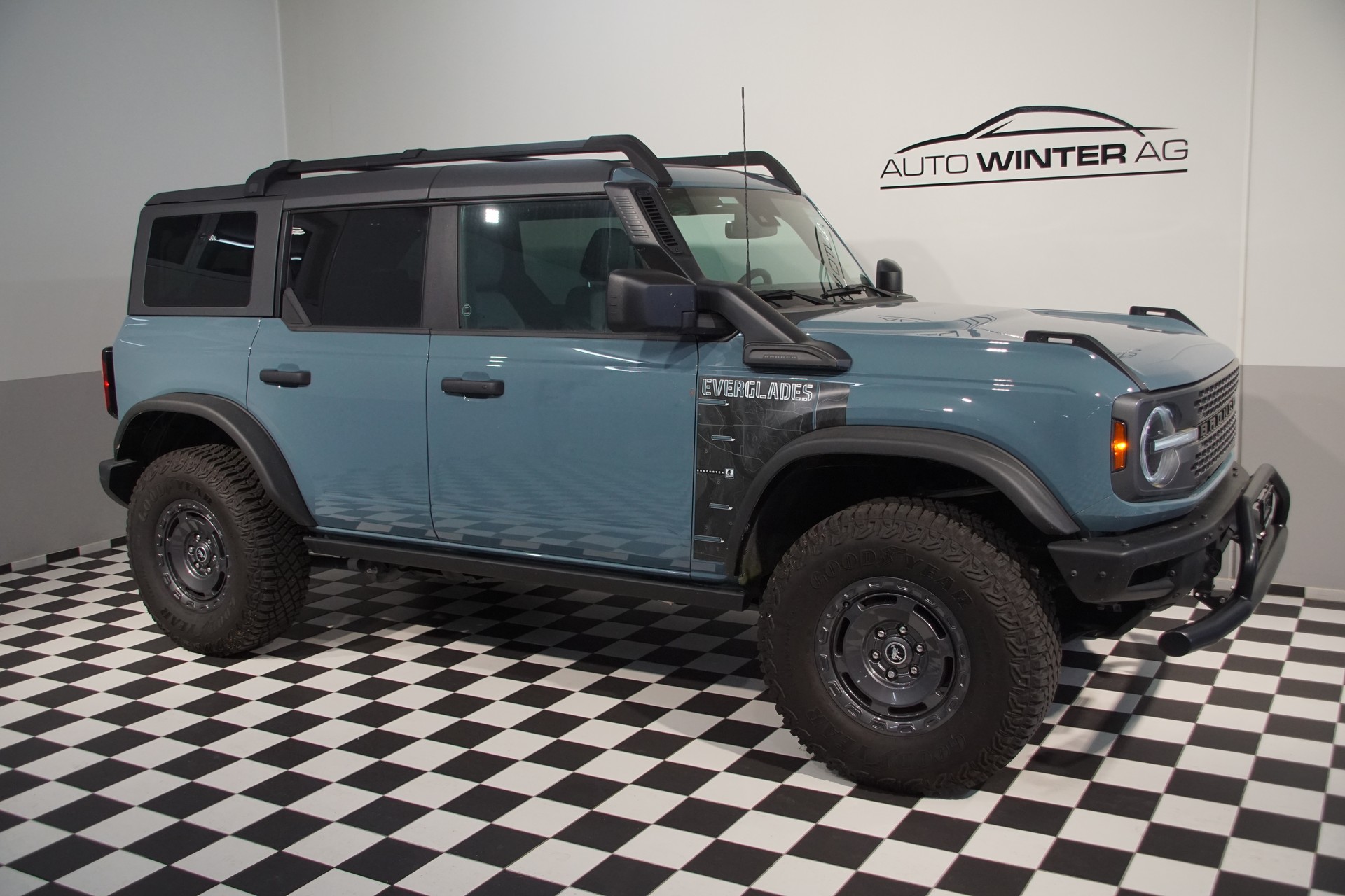 FORD Bronco 2.3 Everglades-image-3