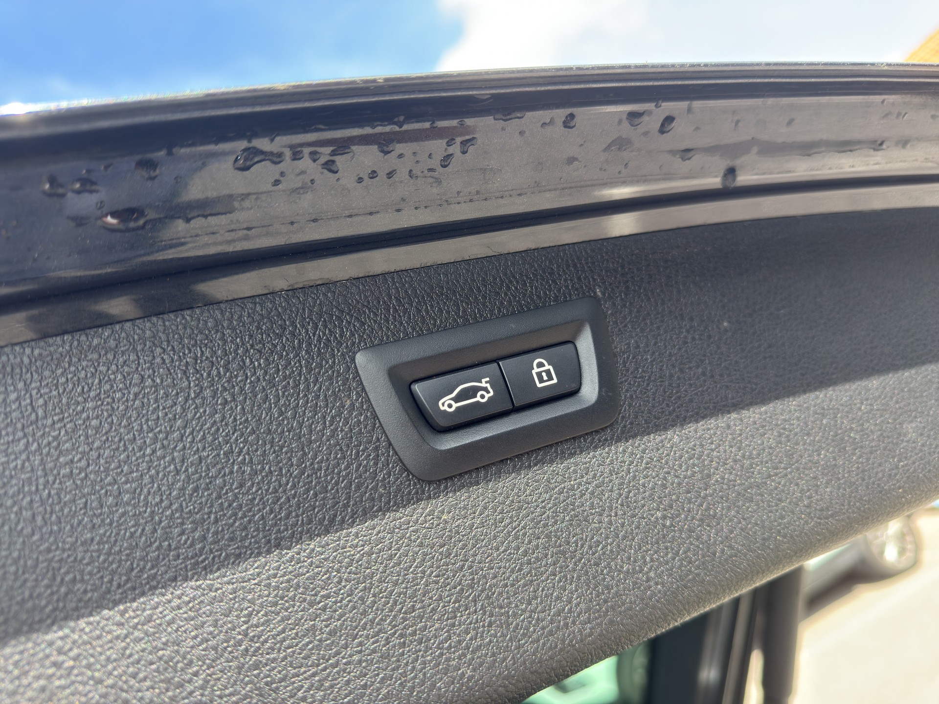 BMW 328i Touring-image-6