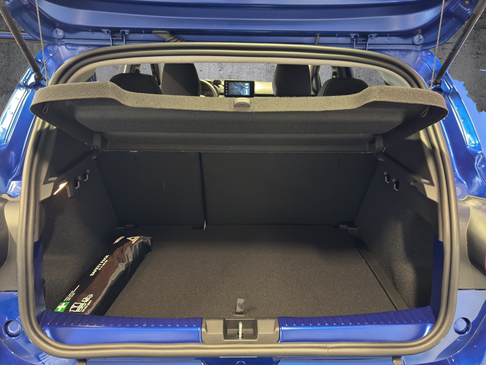 DACIA Sandero Stepway TCe 90 Extreme+ CVT-image-16