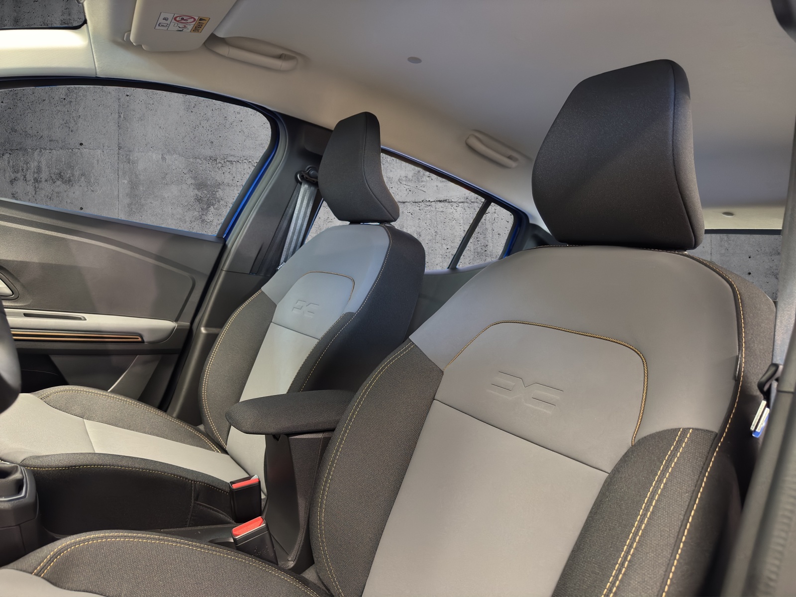DACIA Sandero Stepway TCe 90 Extreme+ CVT-image-15