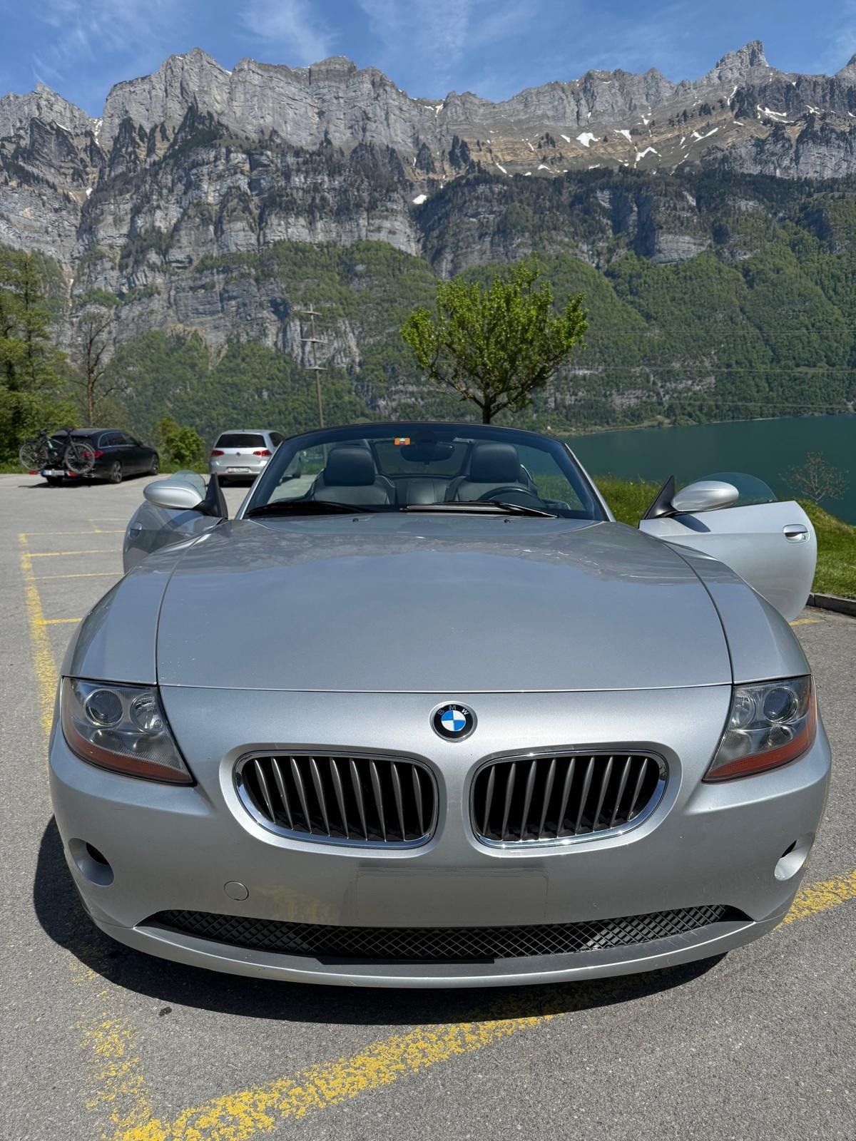 BMW 3.0i Roadster-image-1