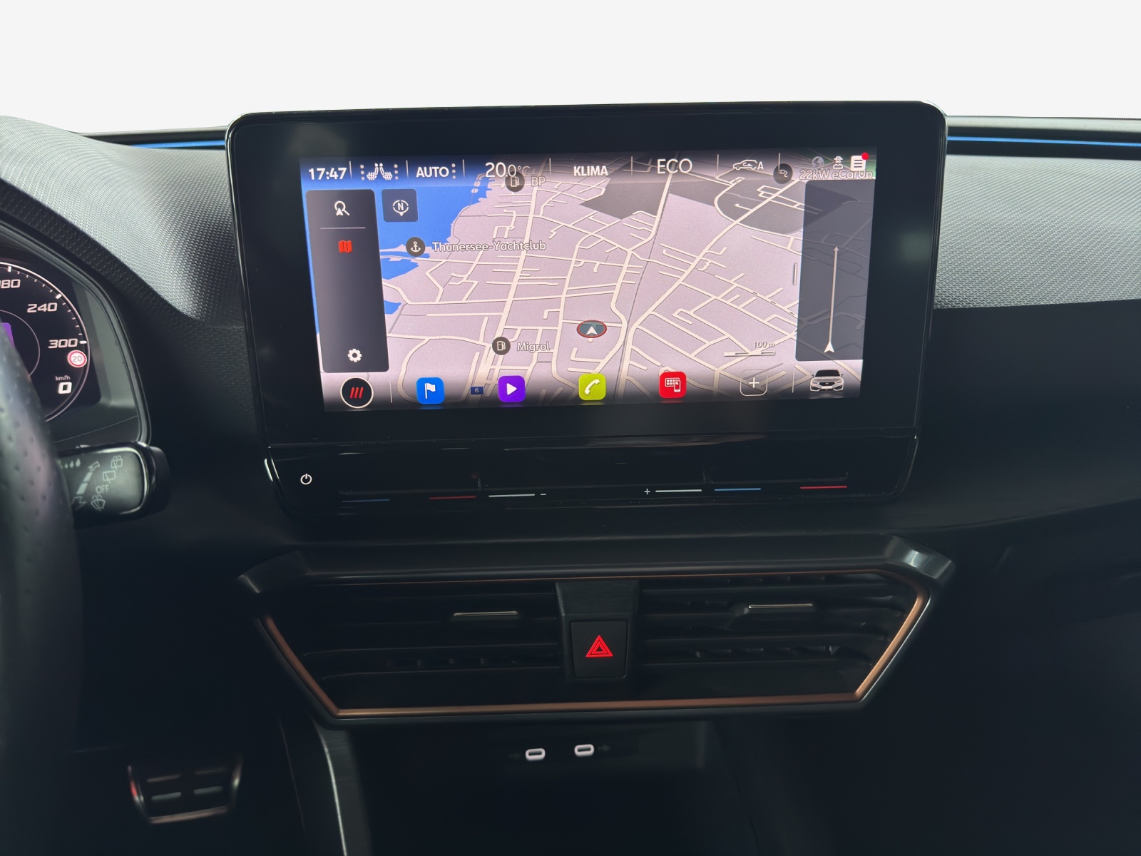 CUPRA LEON ST 1.4 e-HYBRID pHEV DSG-image-11
