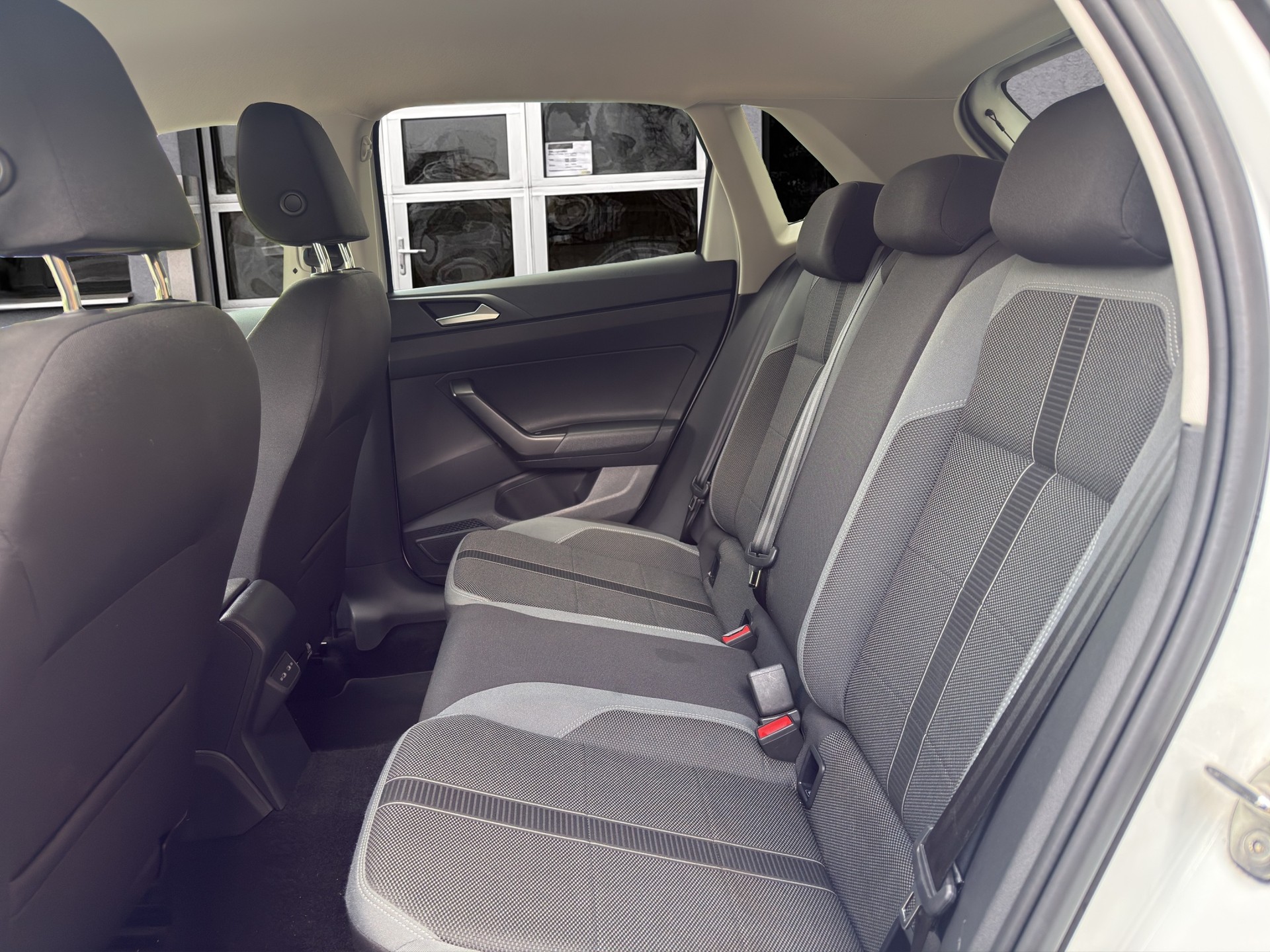VW Polo 1.0 TSI Style DSG-image-15