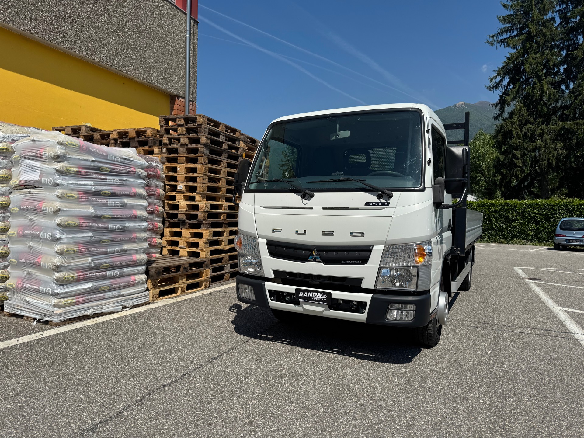 MITSUBISHI FUSO Canter 3S13-image-1