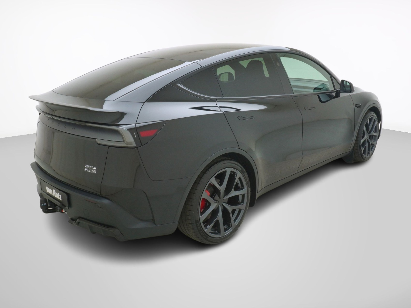 TESLA Model Y Performance AWD-image-4