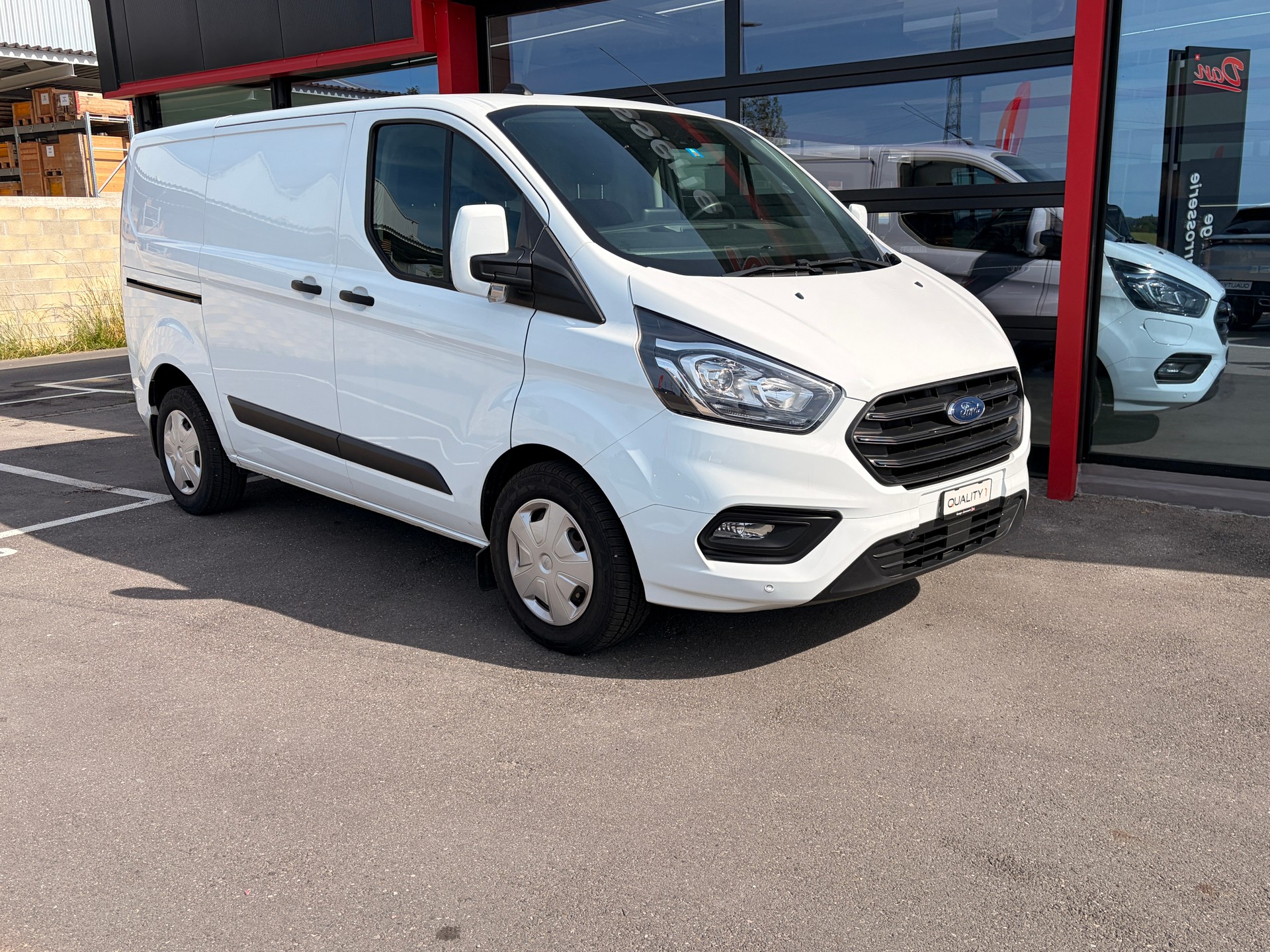 FORD Transit Custom Van 1.0 Eco Boost 340 L1H1 Trend PHEV-image-1