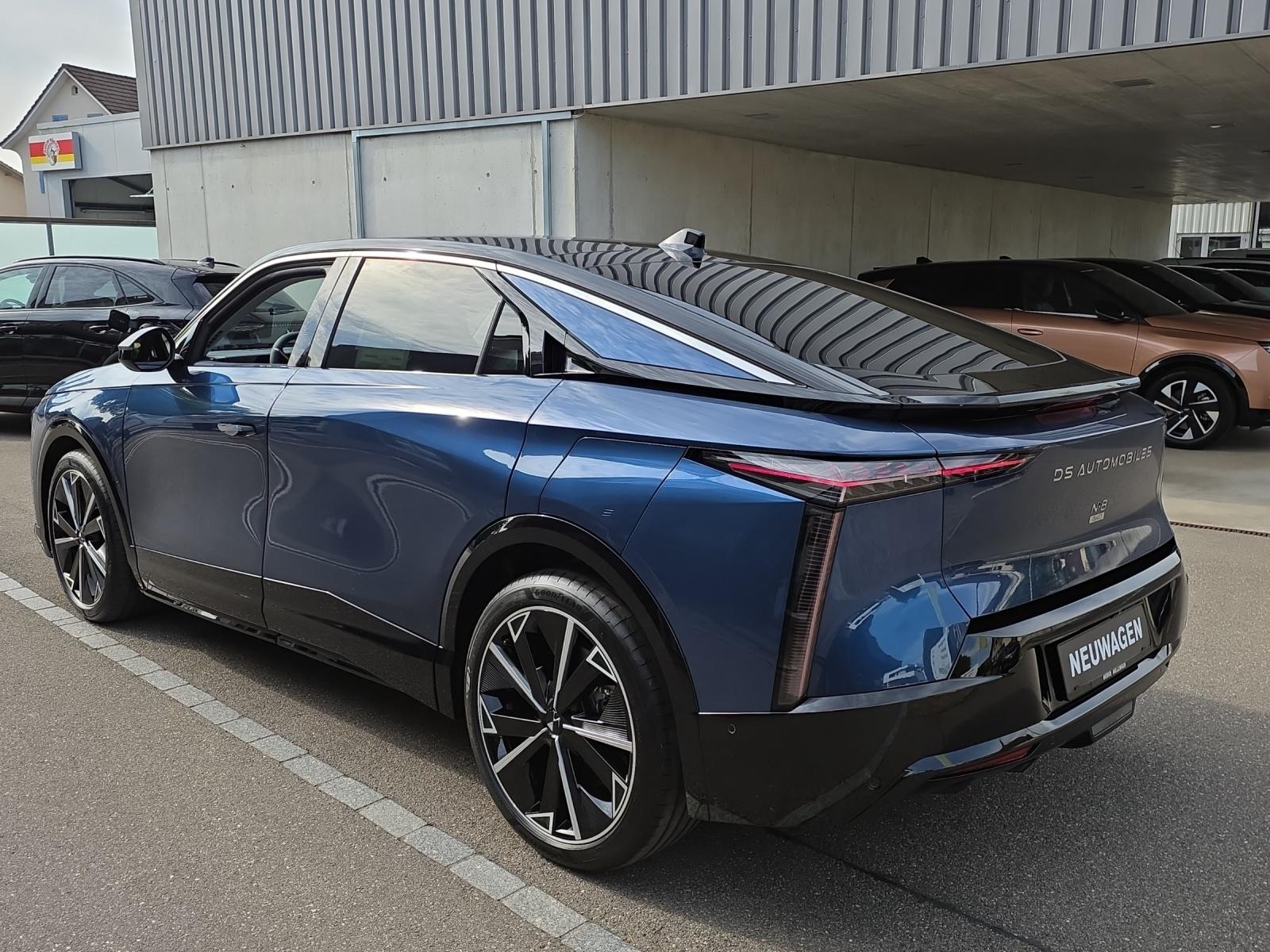 DS AUTOMOBILES No8 E-Tense Jules Verne 4x4-image-30
