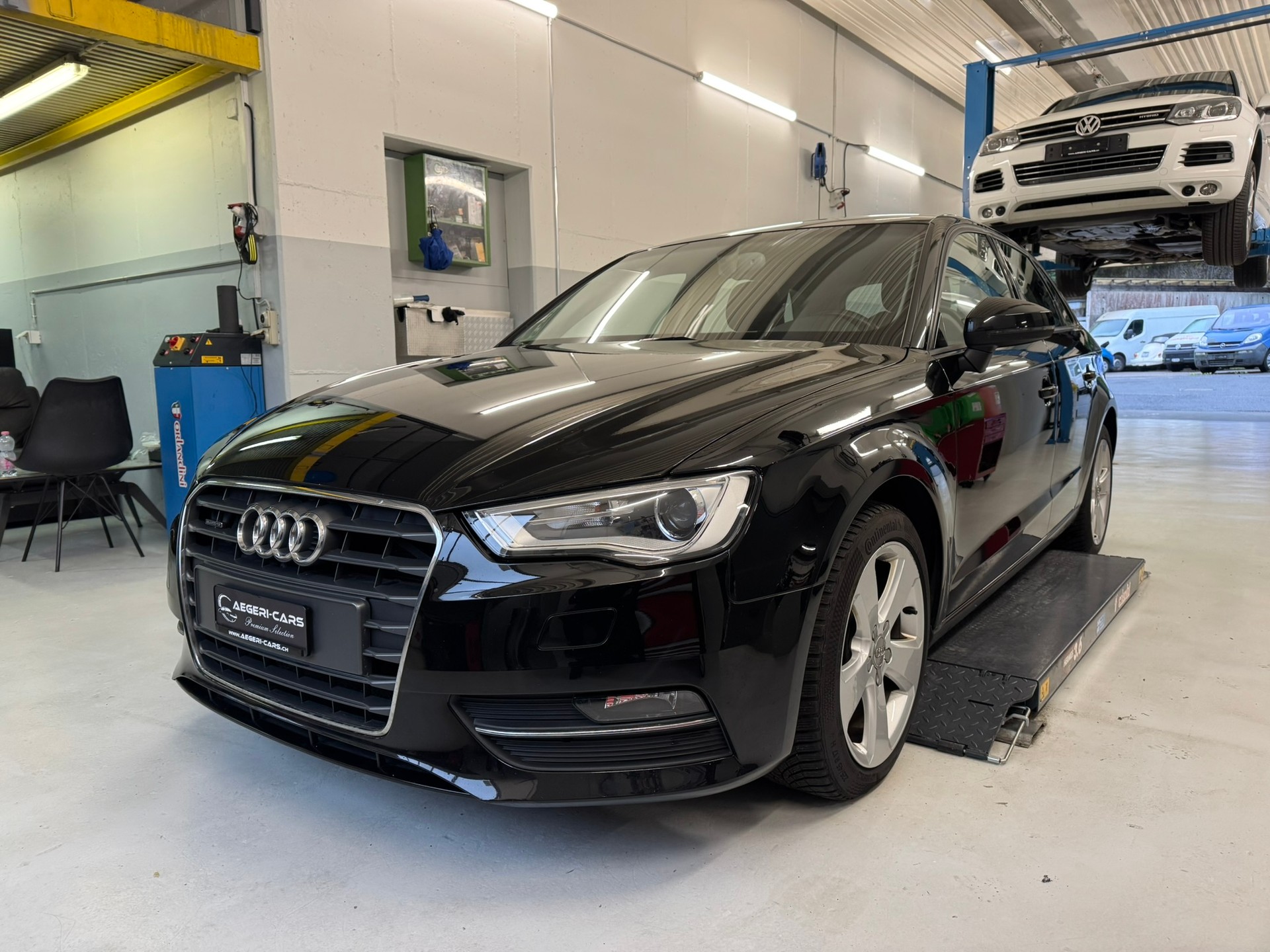 AUDI A3 Sportback 2.0 TDI Attraction quattro-image-0