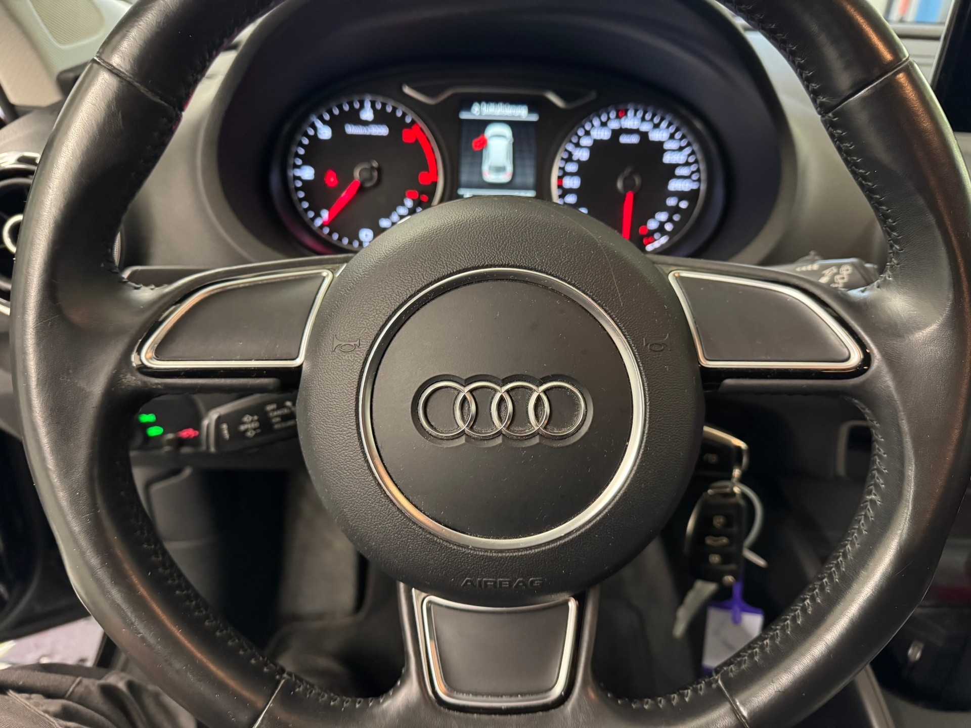 AUDI A3 Sportback 2.0 TDI Attraction quattro-image-10