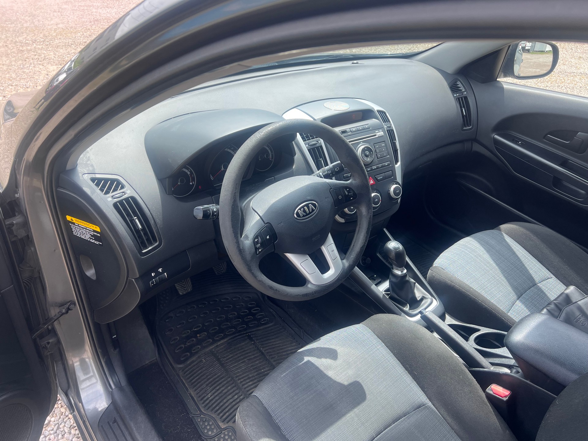 KIA Cee'd 1.4 16V Basic-image-8