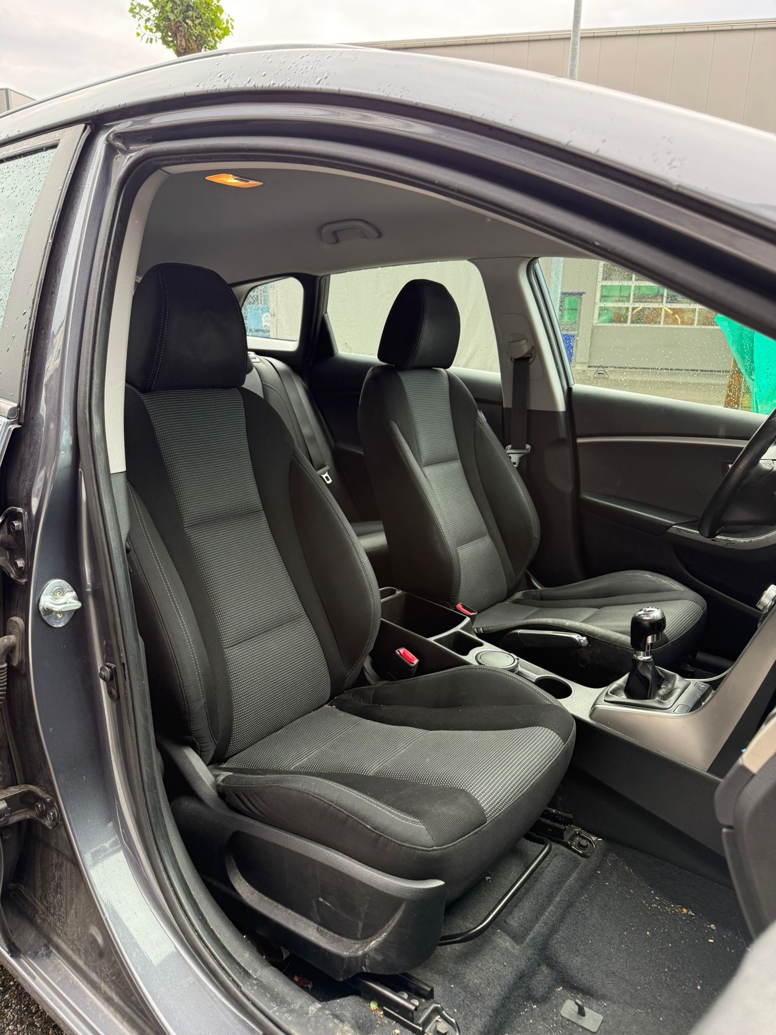 LAND ROVER Discovery Sport 2.0 TD4 SE AT9-image-10