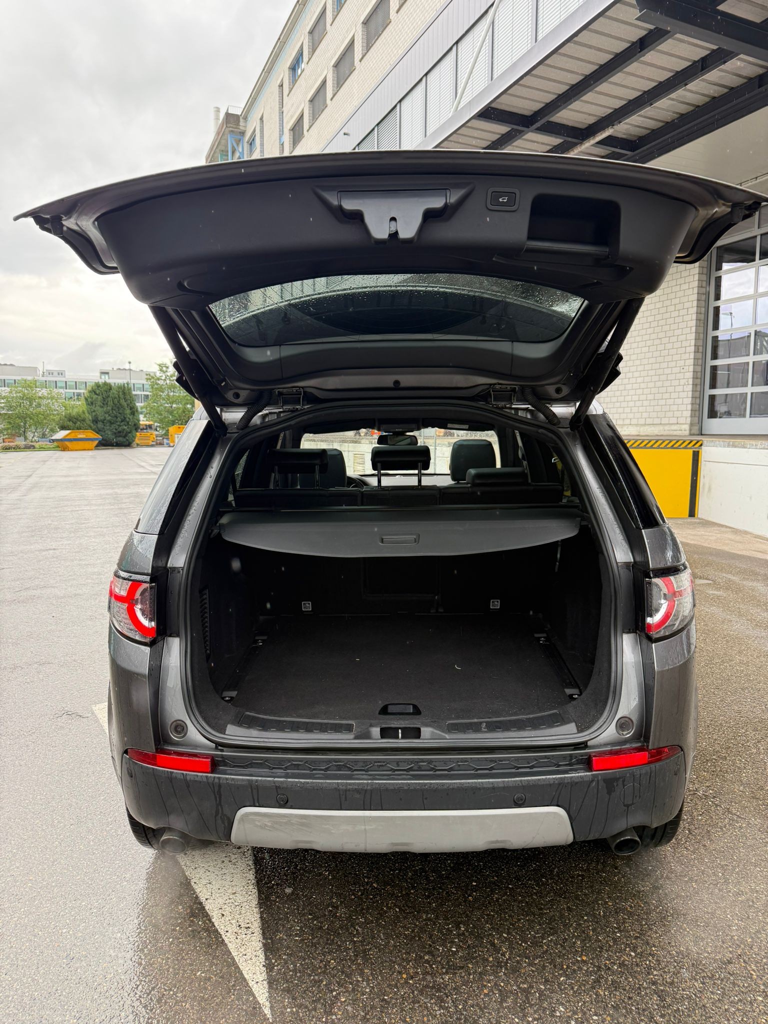 LAND ROVER Discovery Sport 2.0 TD4 SE AT9-image-7